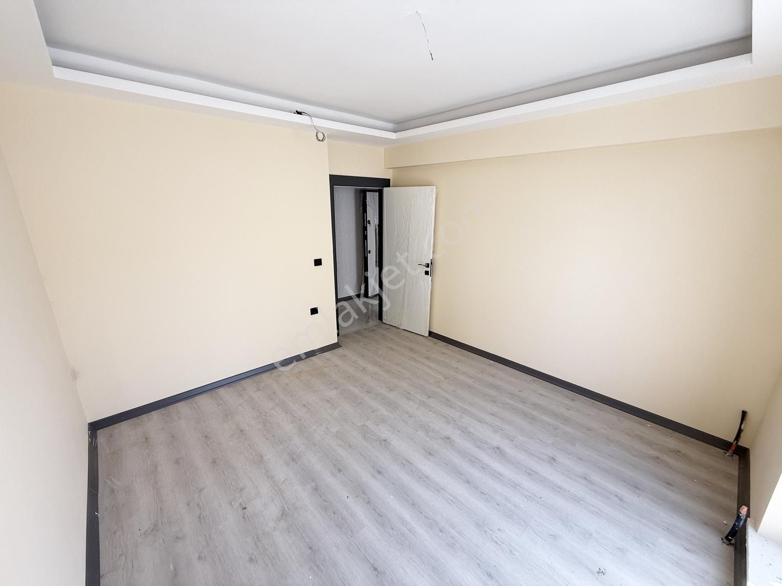 3+1 Sıfır 1.kat Cadde Paraleli Merkezi Konum Yeni Yapı - Görsel 2