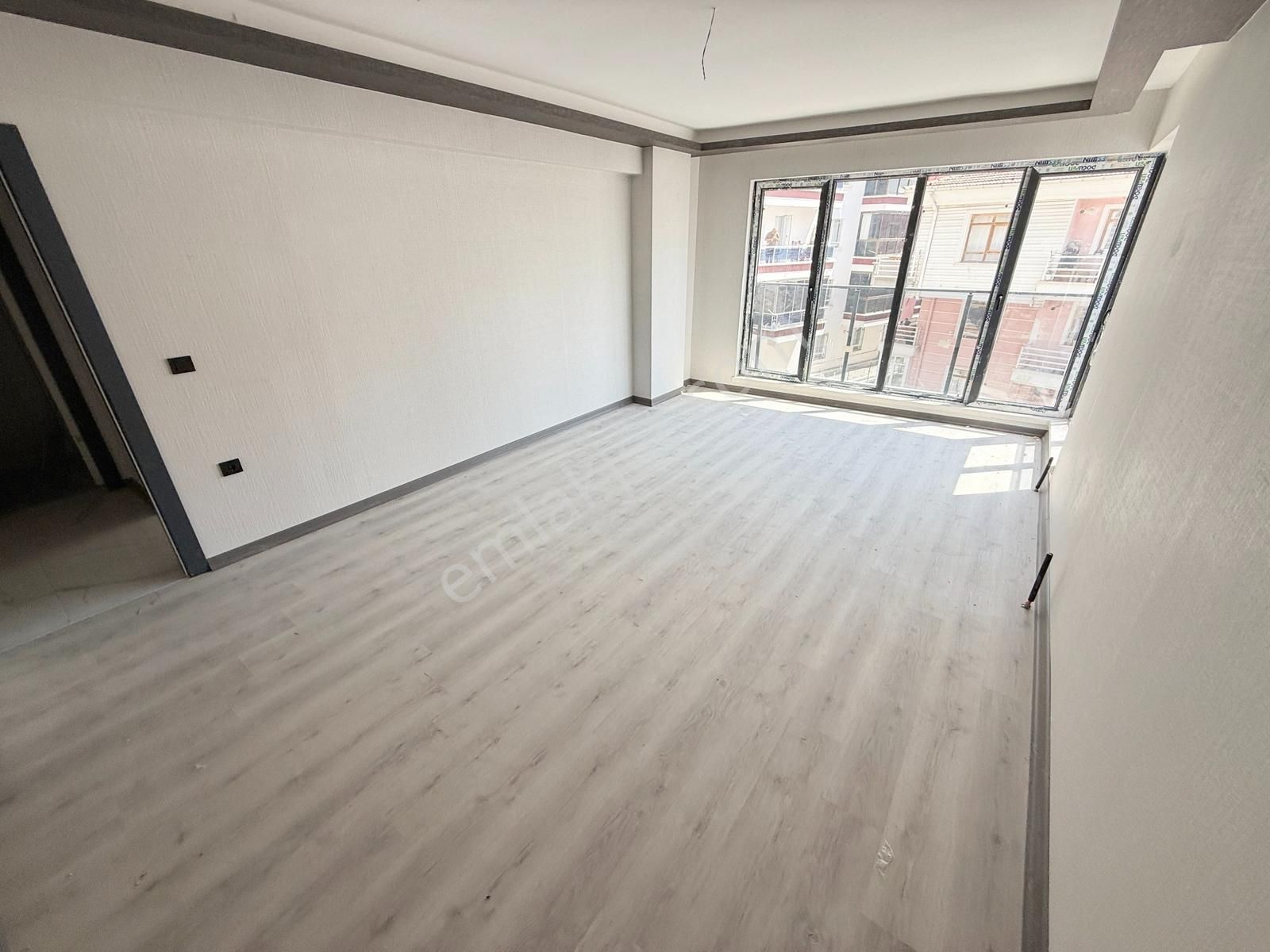 3+1 Sıfır 1.kat Cadde Paraleli Merkezi Konum Yeni Yapı - Görsel 22