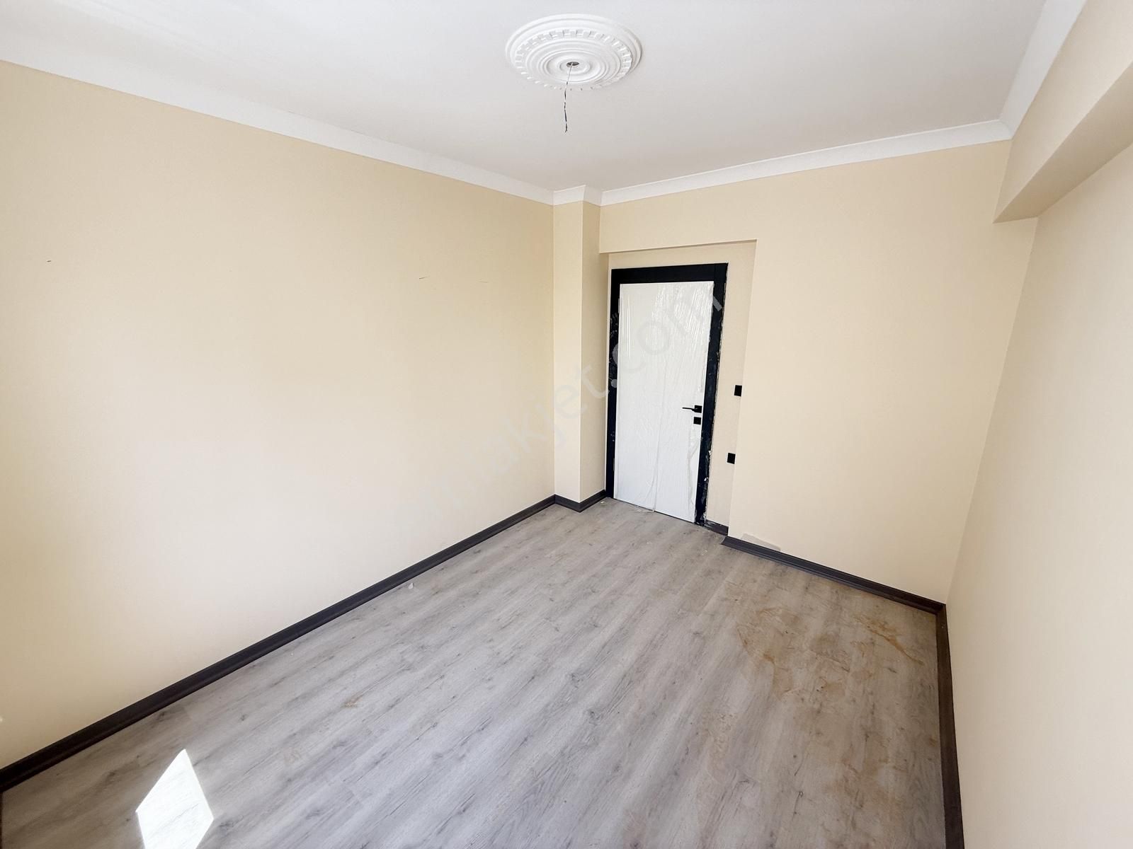 3+1 Sıfır 1.kat Cadde Paraleli Merkezi Konum Yeni Yapı - Görsel 30