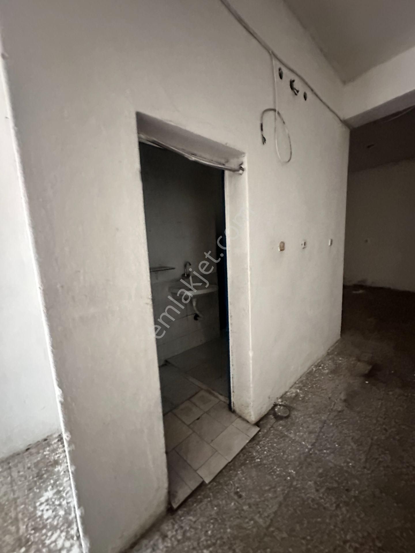 Çalışkan__dan Çamlıkta Ana Cadde Üzeri 100 M2 Kiralık Dükkan - Görsel 6