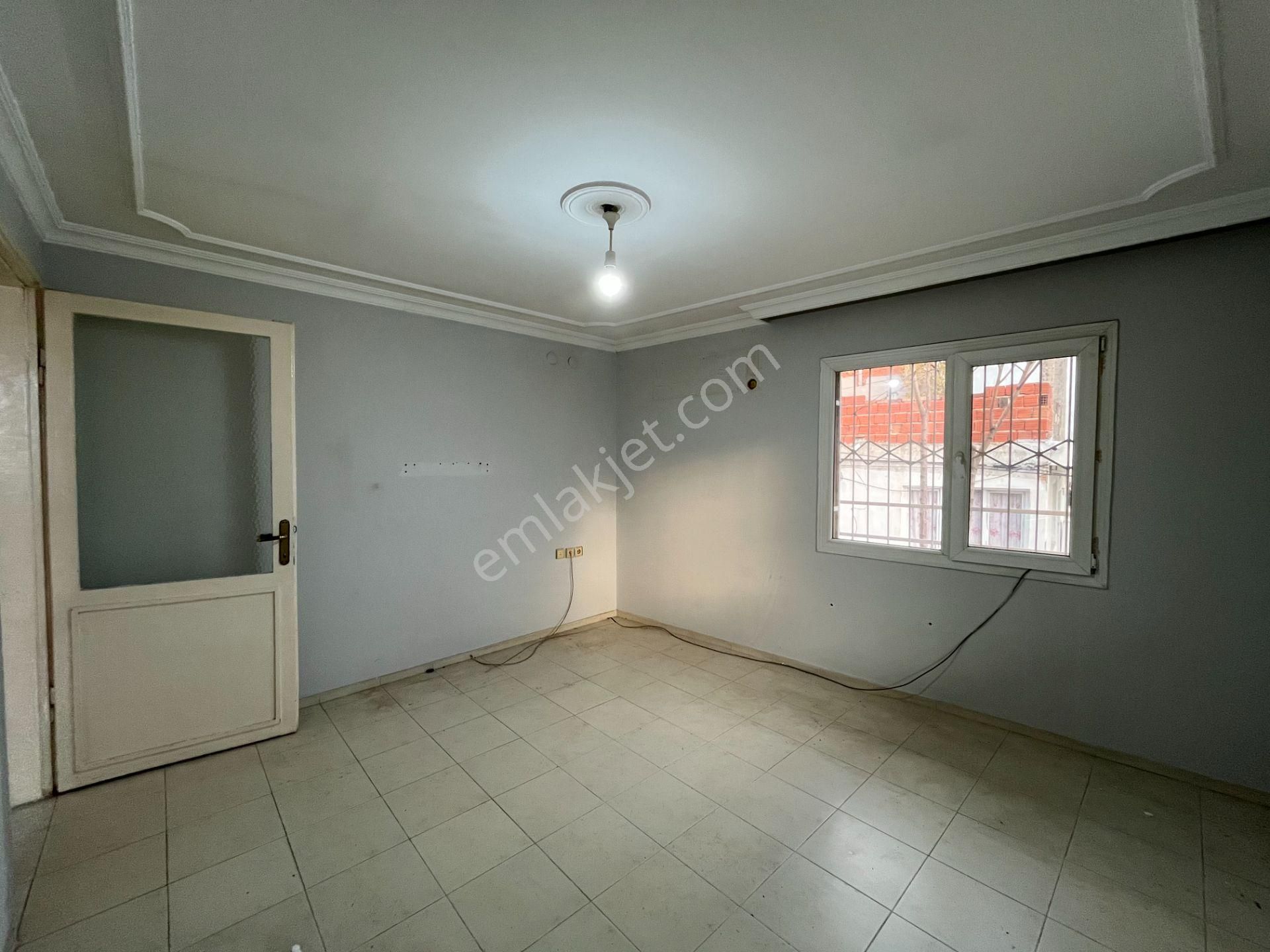 Gümüşpala Emek Mah.'de Deniz Manzaralı 2+1 Kiralık Daire - Görsel 3