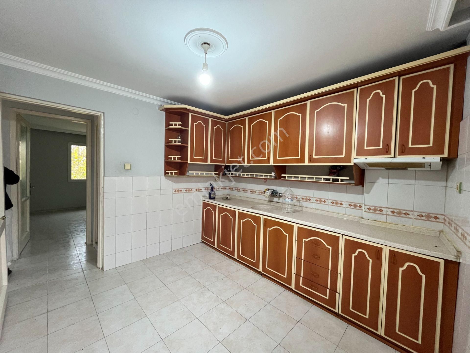 Gümüşpala Emek Mah.'de Deniz Manzaralı 2+1 Kiralık Daire - Görsel 6