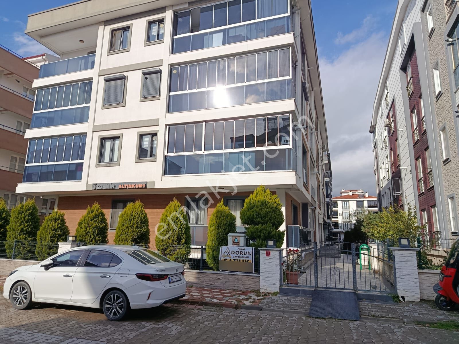 Akçay Doruk Gayrimenkul'den Tek Yetkili Muhteşem Dizayna Sahip Daire