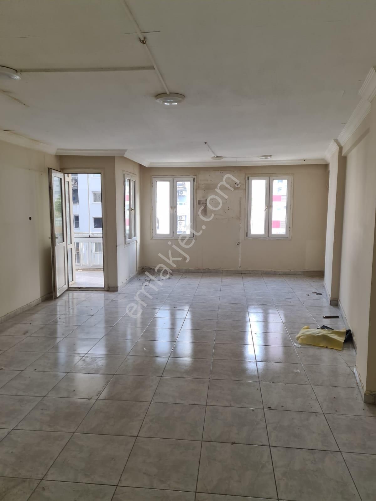 Çınarlı Mah.ziyapaşa Bulvarına Yürüme Mesafesin'de 3+1 Kiralık İşyeri...... - Görsel 3