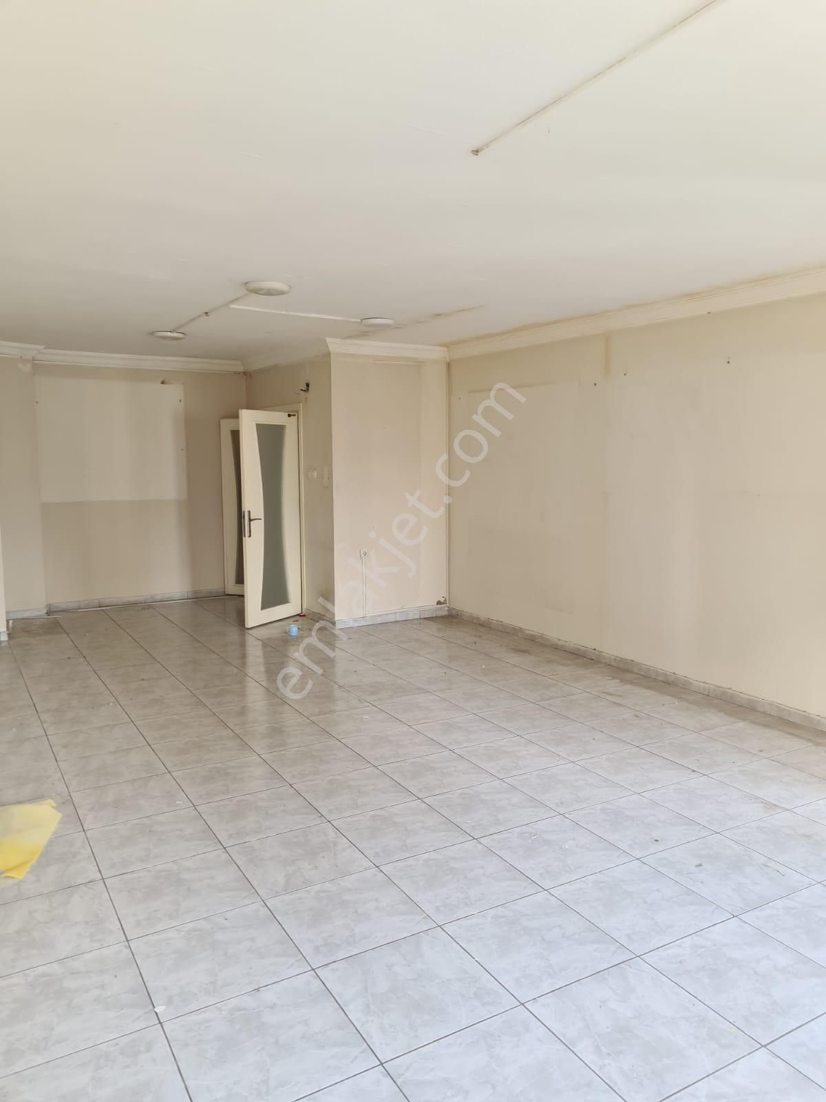 Çınarlı Mah.ziyapaşa Bulvarına Yürüme Mesafesin'de 3+1 Kiralık İşyeri...... - Görsel 4