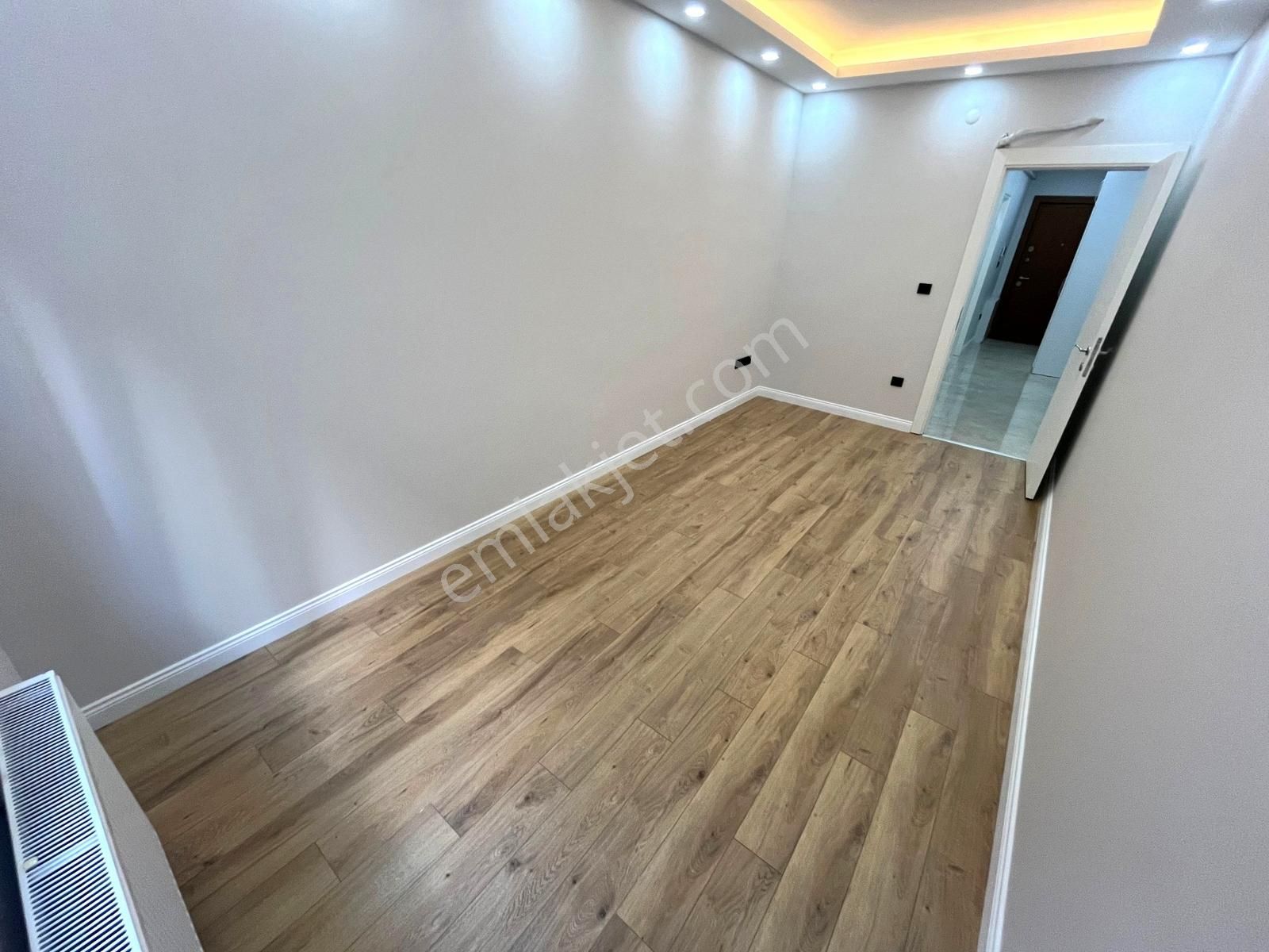 Bostancı Marmaraya Yakın, Ayrı Mutfaklı, Otoparklı,balkonlu 2+1! - Görsel 10