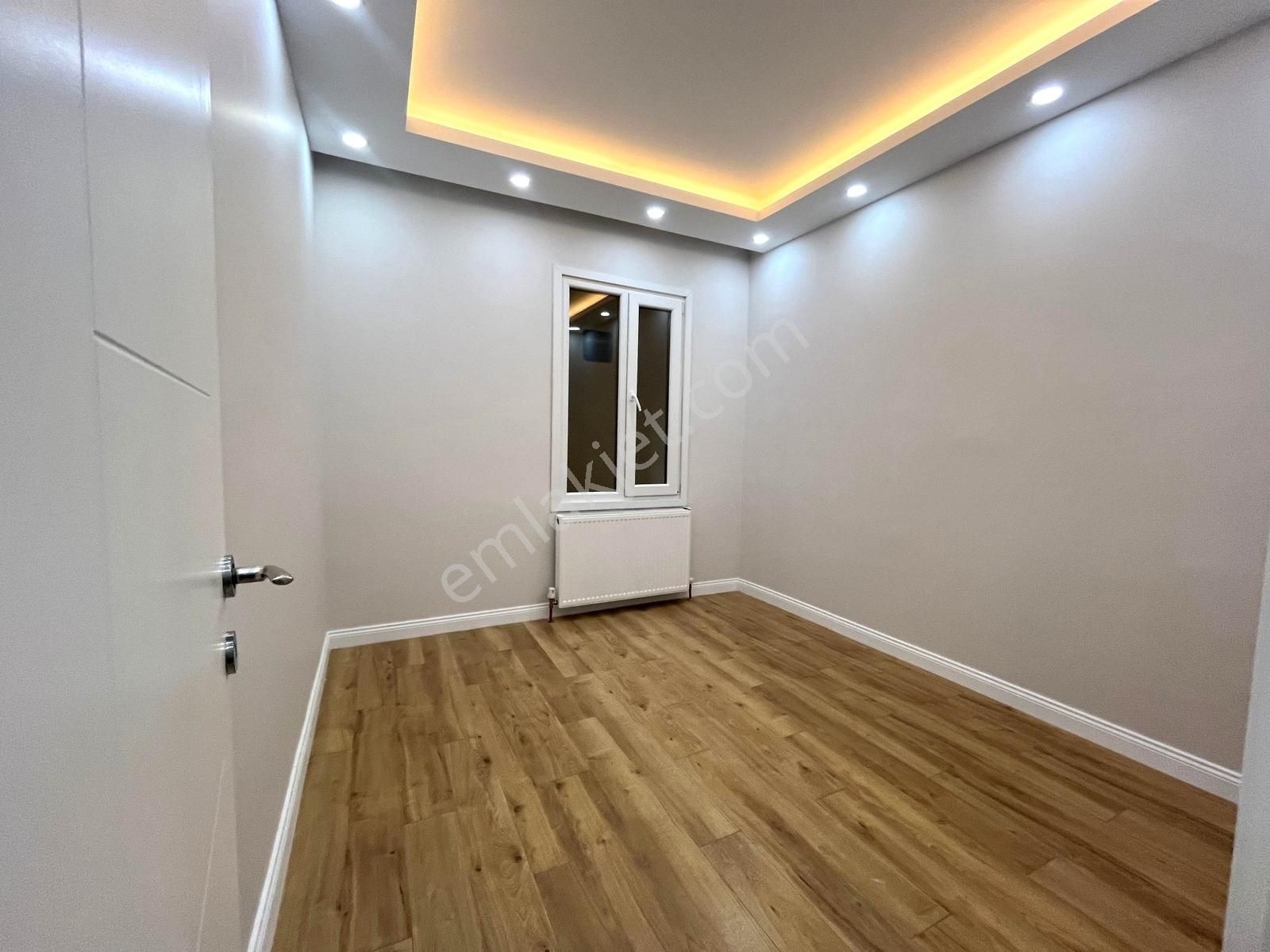 Bostancı Marmaraya Yakın, Ayrı Mutfaklı, Otoparklı,balkonlu 2+1! - Görsel 4