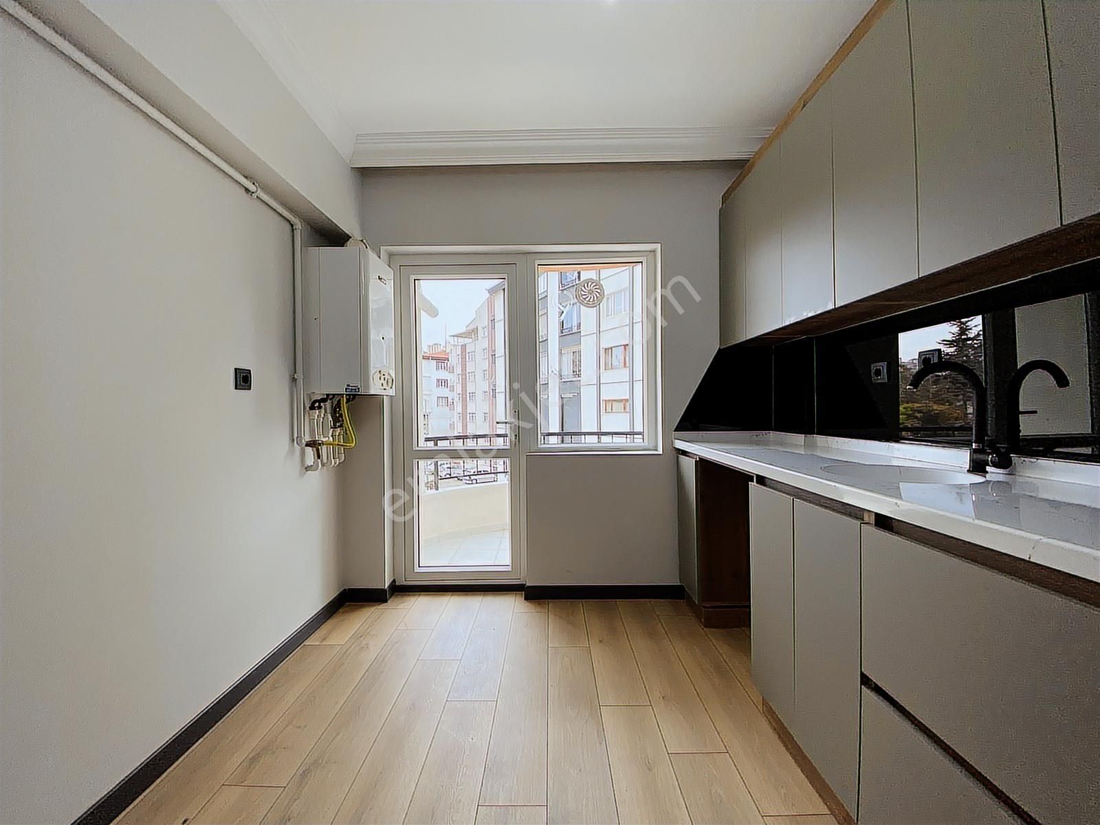 Bakırhan Emlak'tan Yeniden Dizayn Edilmiş Şık Tasarımlı 3+1 - Görsel 12