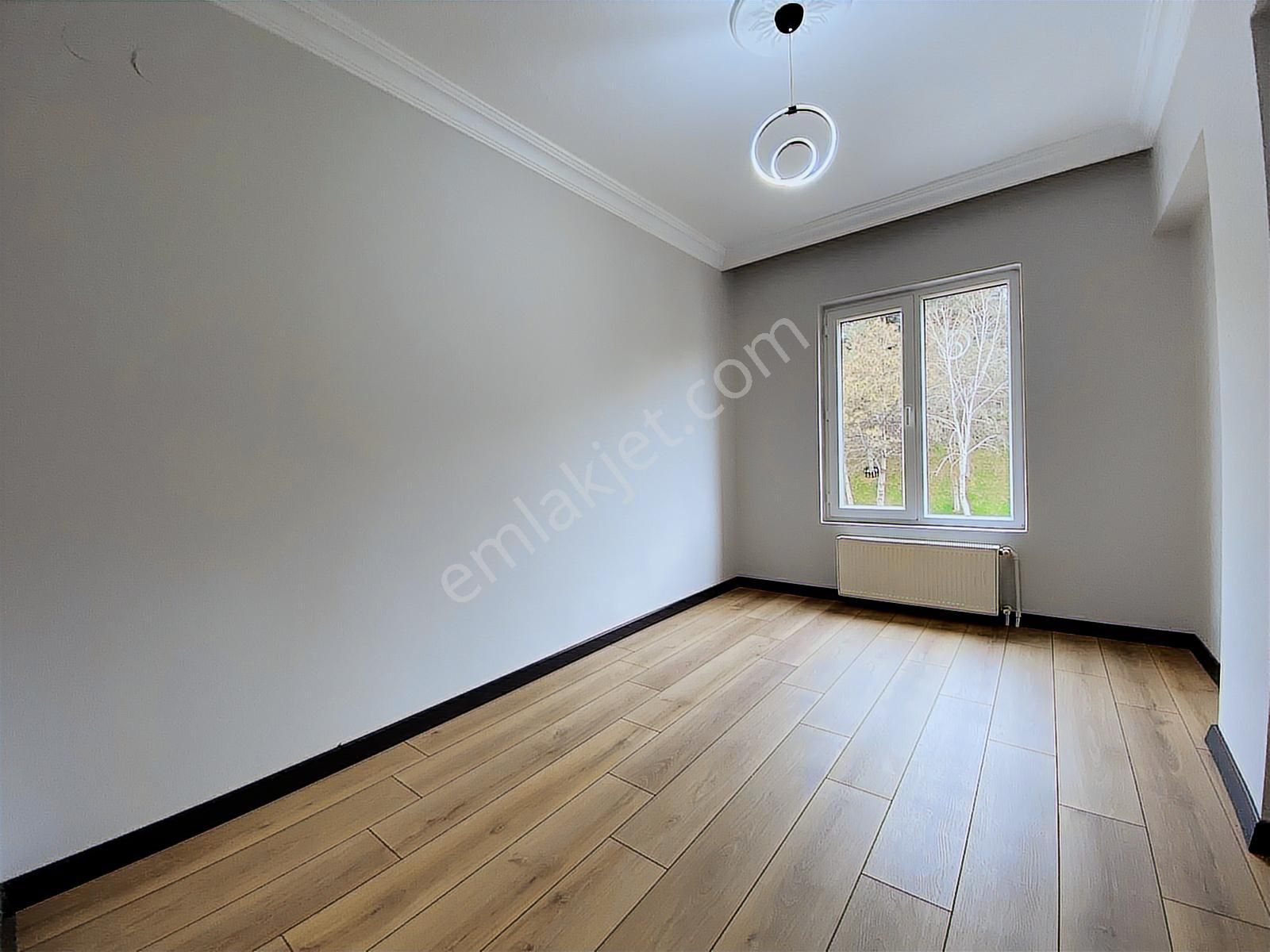 Bakırhan Emlak'tan Yeniden Dizayn Edilmiş Şık Tasarımlı 3+1 - Görsel 3