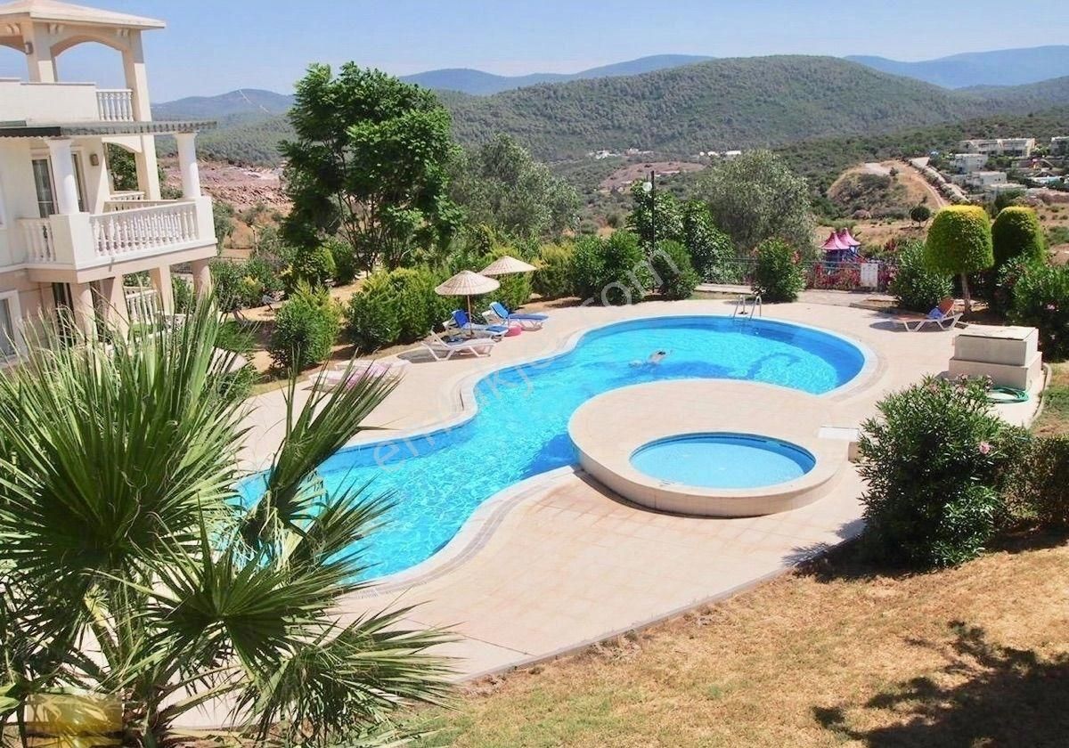 Satılık Daire Büyük Bahçeli Ev Özel Plajlı Site İngilizden Eşyalı Yatırıma Uygun Fırsatı Kaçırma - Görsel 13