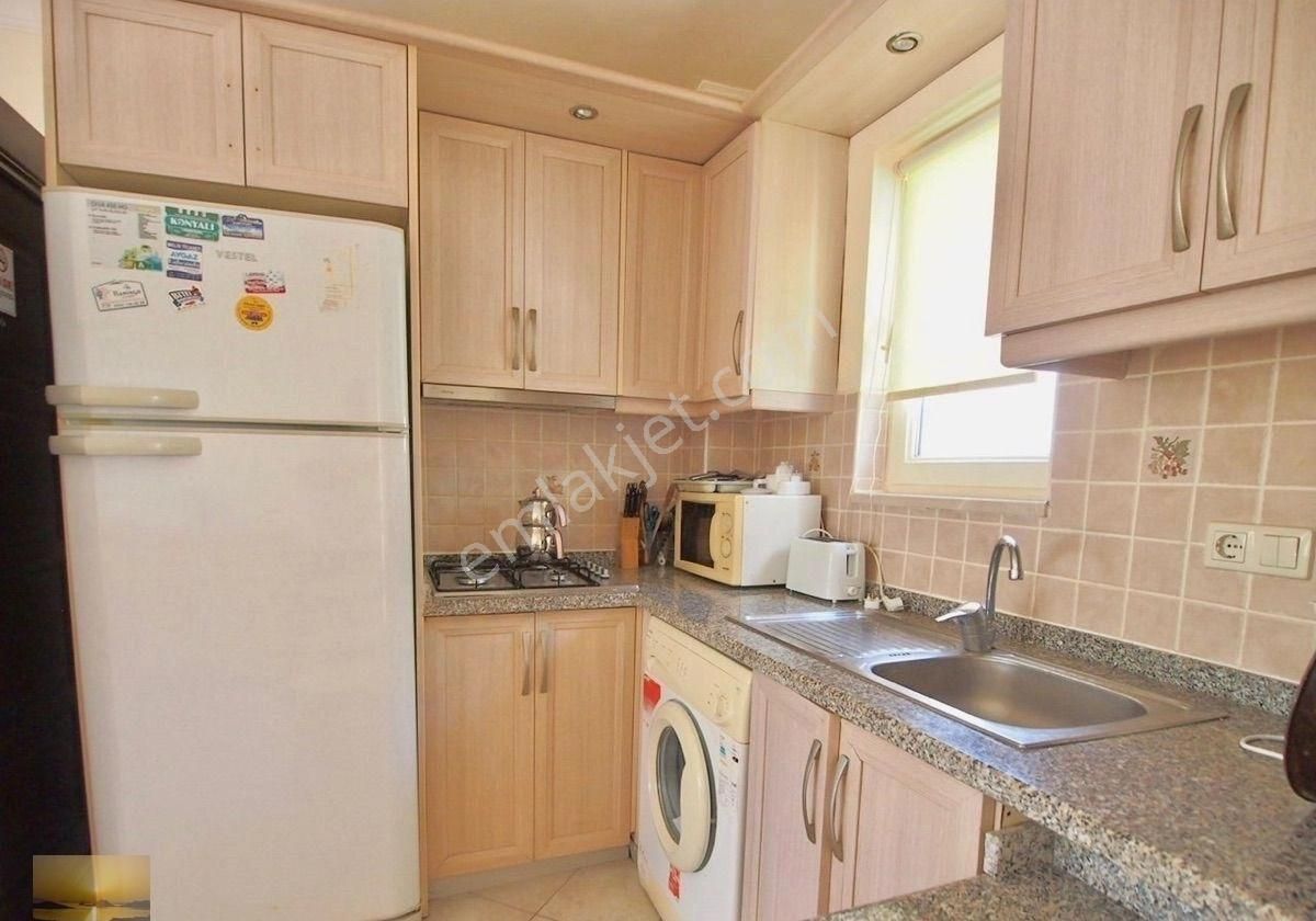 Satılık Daire Büyük Bahçeli Ev Özel Plajlı Site İngilizden Eşyalı Yatırıma Uygun Fırsatı Kaçırma - Görsel 3