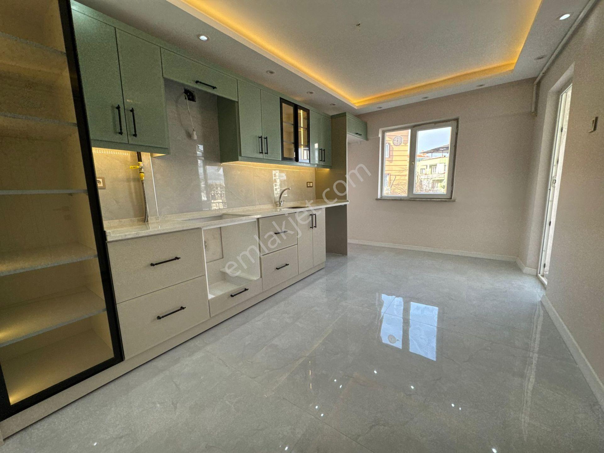 🏡kuşlu Bahçe Mahallesi 🏡 ✅2+1 90m2 4 Katlının 2 Katı Arakat ❇️kapalı Mutfak Petek Kombili