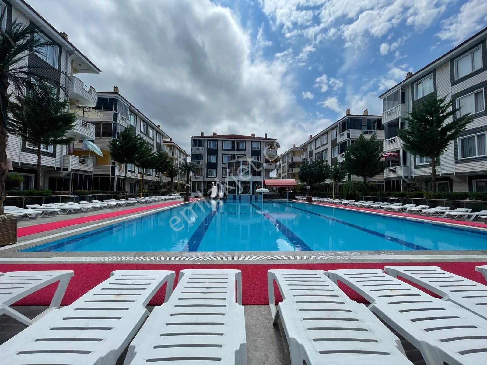Sivişoğlu Lifepark Ta Havuz Cephe Cam Balkonlu 2+1 Satılık Daire - Görsel 2