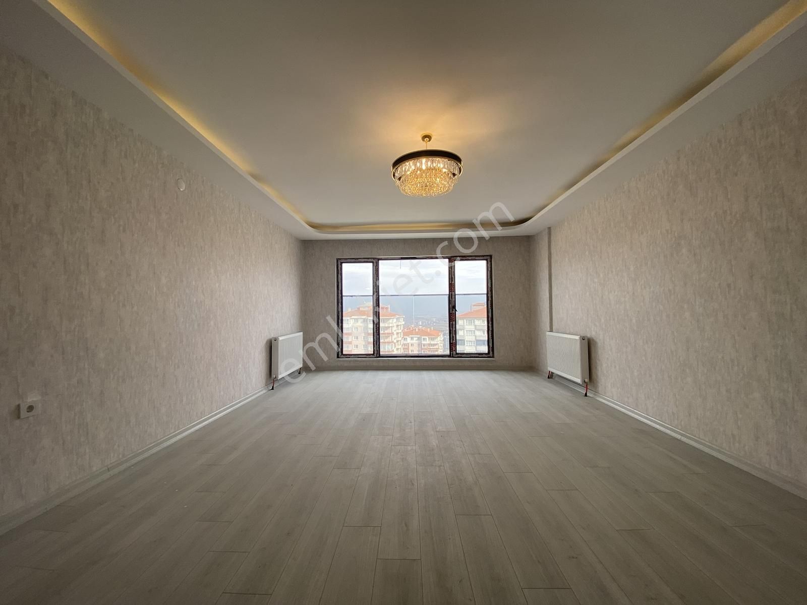 Bakırhan Emlak'tan Giy.odalı E.banyolu Ara Kat Sıfır Lüks 4+1 - Görsel 34