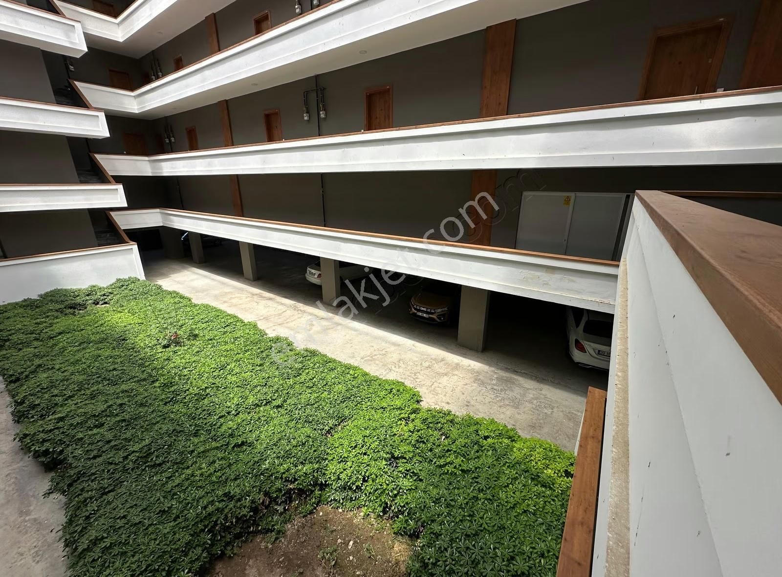 Zeytinköy Mah.de Paü Yakını 1+1 Yönetimli Kiralık Apart - Görsel 4