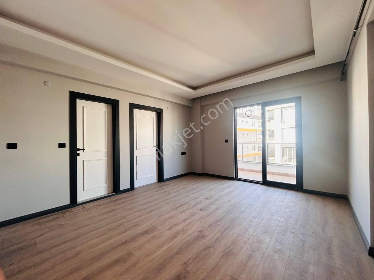 Kurupelitte Tramvay Yakını Satılık Sıfır Daire - Görsel 3