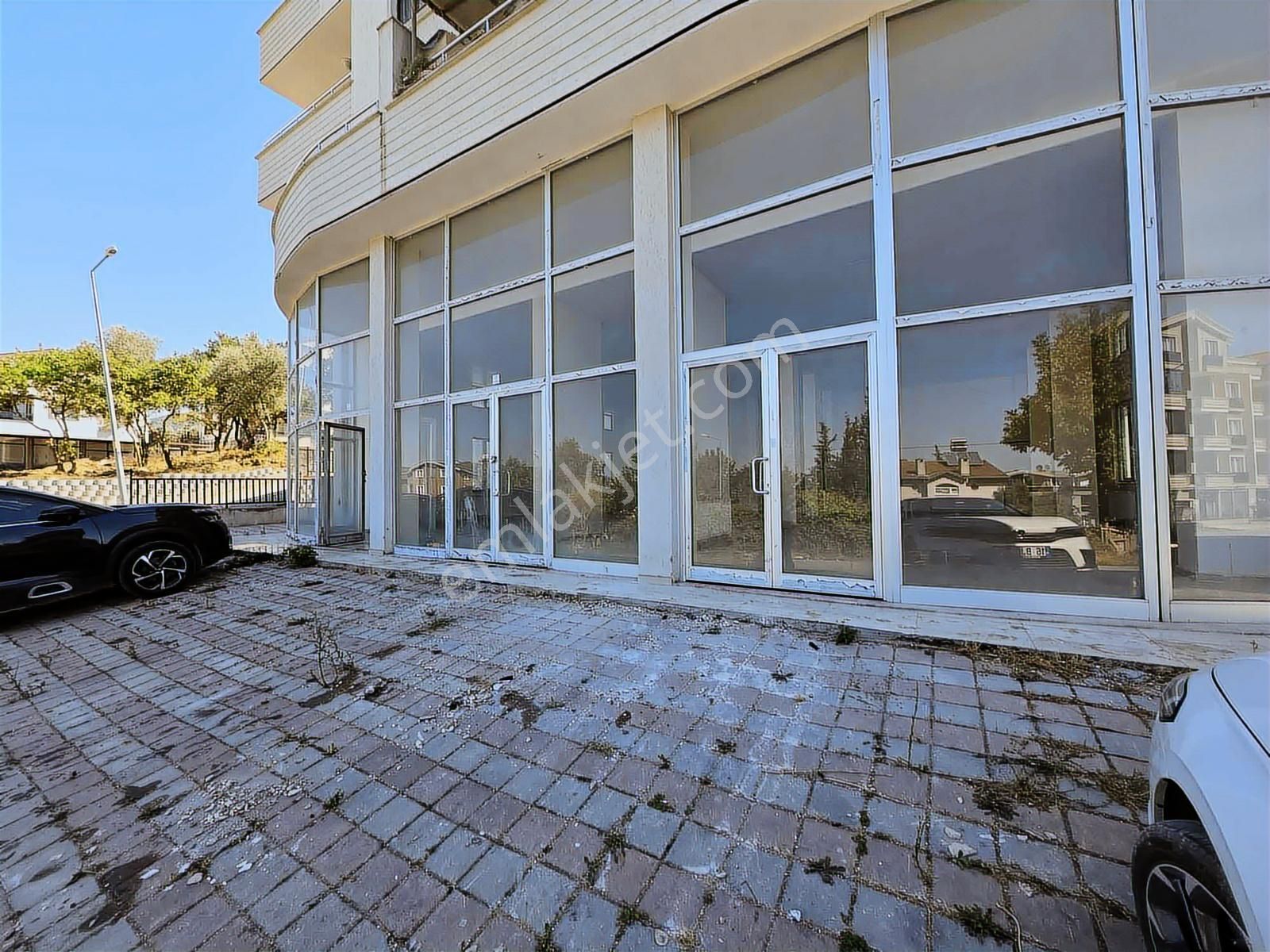 Rw Land Gayrimenkulden Nilüfer Çalıda Kiralık Dükkan