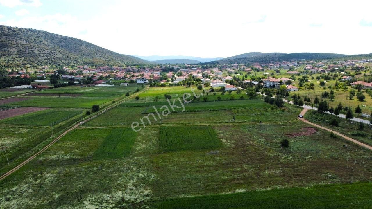 Tavas Ovacıkta Yerleşimin Dibinde Asfalta 100 M Satılık 861m2 Arazi - Görsel 10