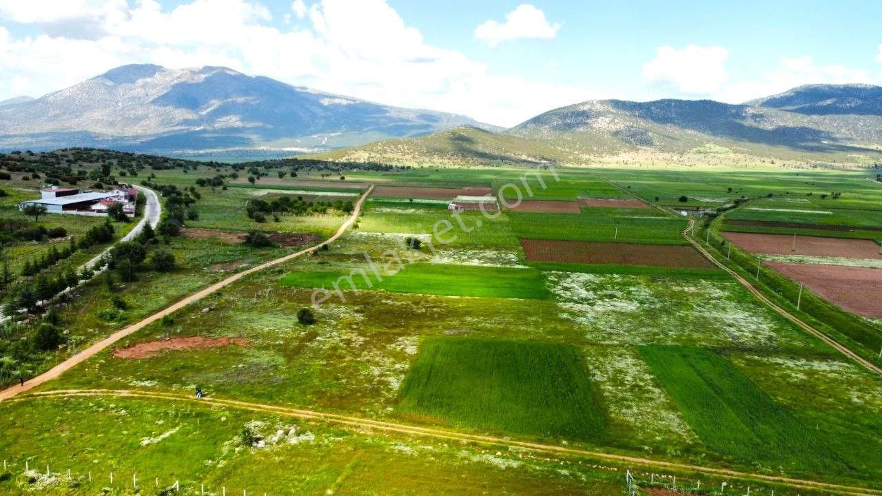 Tavas Ovacıkta Yerleşimin Dibinde Asfalta 100 M Satılık 861m2 Arazi - Görsel 8