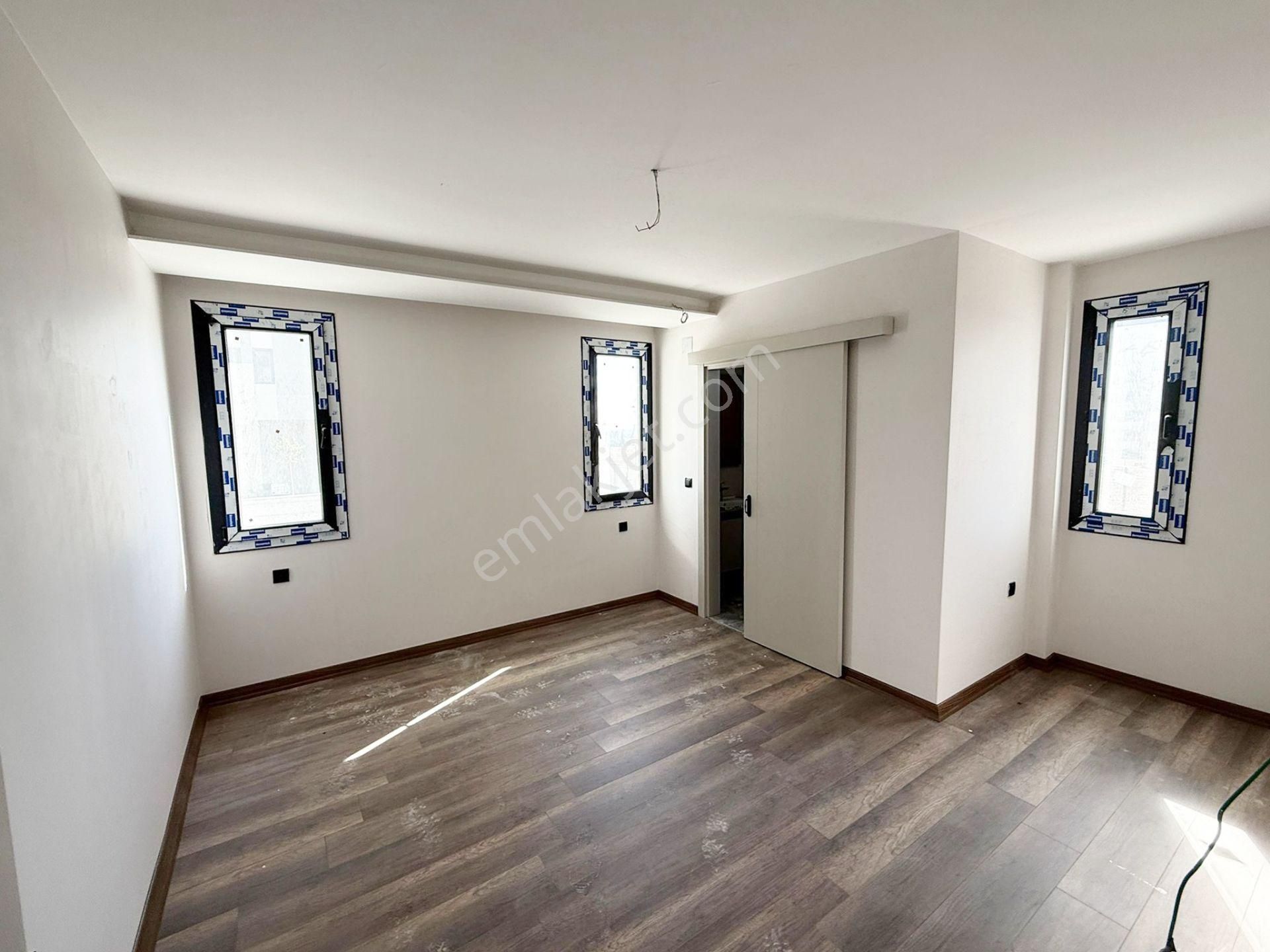 Çukurova Kabasakal'da Sosyal Aktiviteli Site İçi Yatay Mimariye Sahip Açık Mutfaklı Cazip Fiyat - Görsel 4