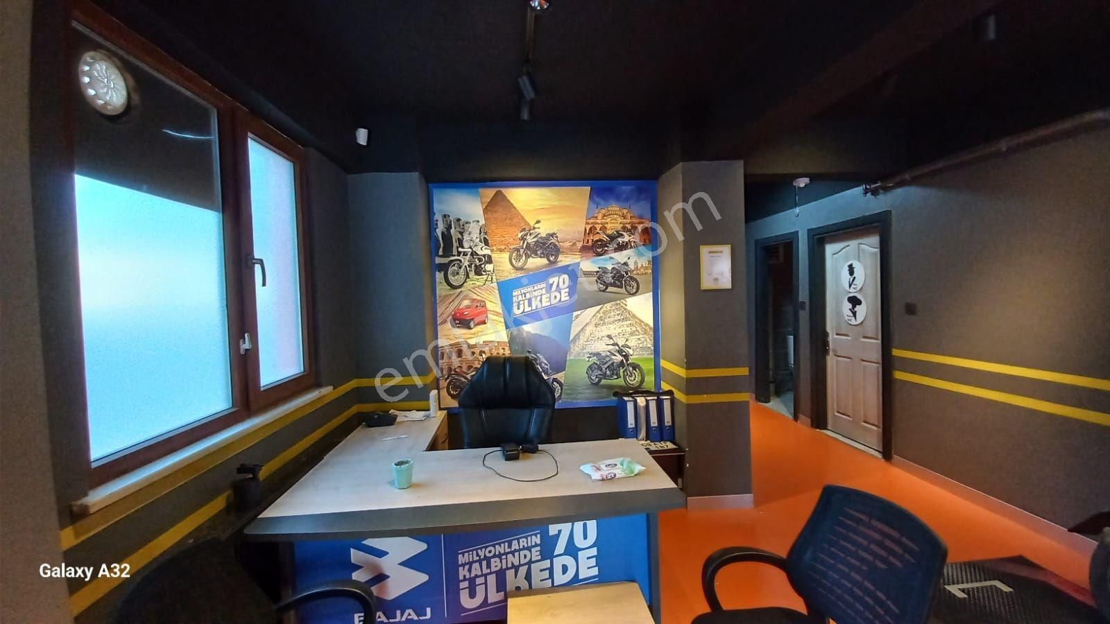 Big Chef İn Sokağında Asma Katlı Bahçeli Yol Üstü Satılık Dükkan - Görsel 5