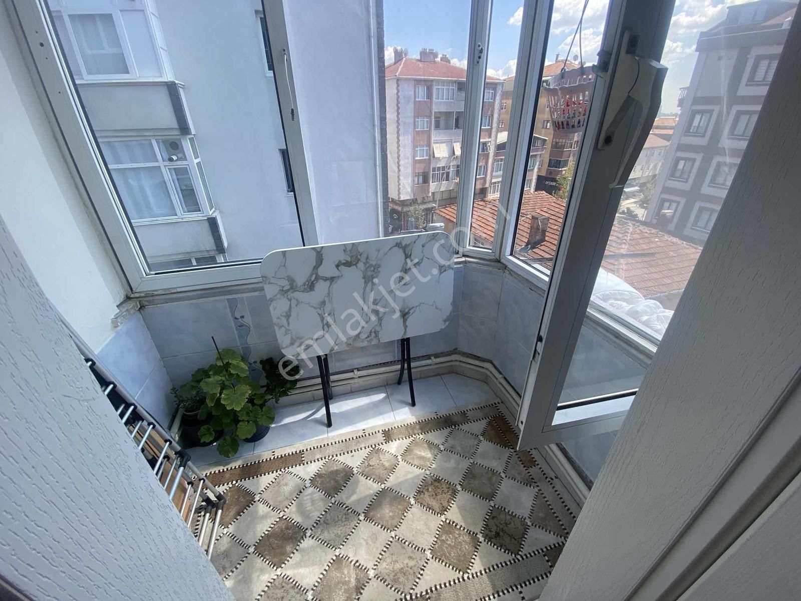 Can Emlaktan Çarşı Merkezde Güneş Alan Arakat... - Görsel 9