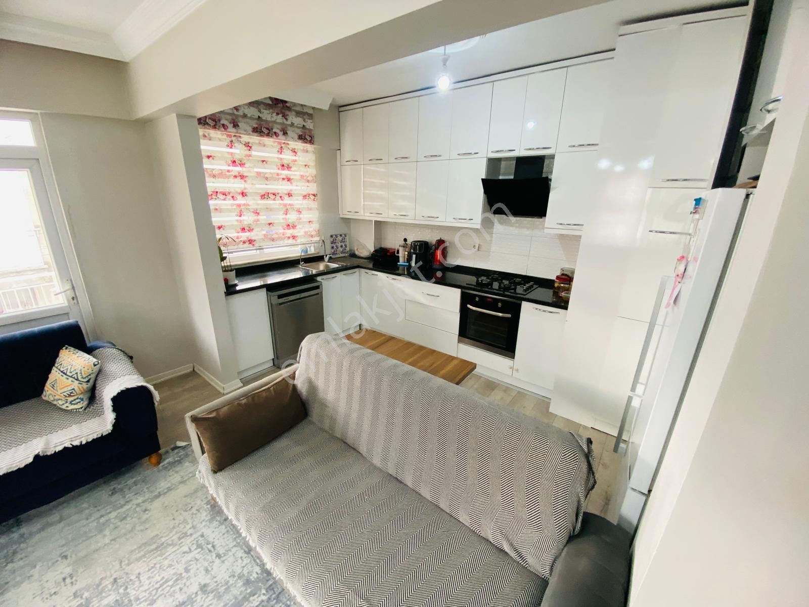 İçi Full Yapılı Geniş Kullanışlı Fırsat 3+1 - Görsel 14