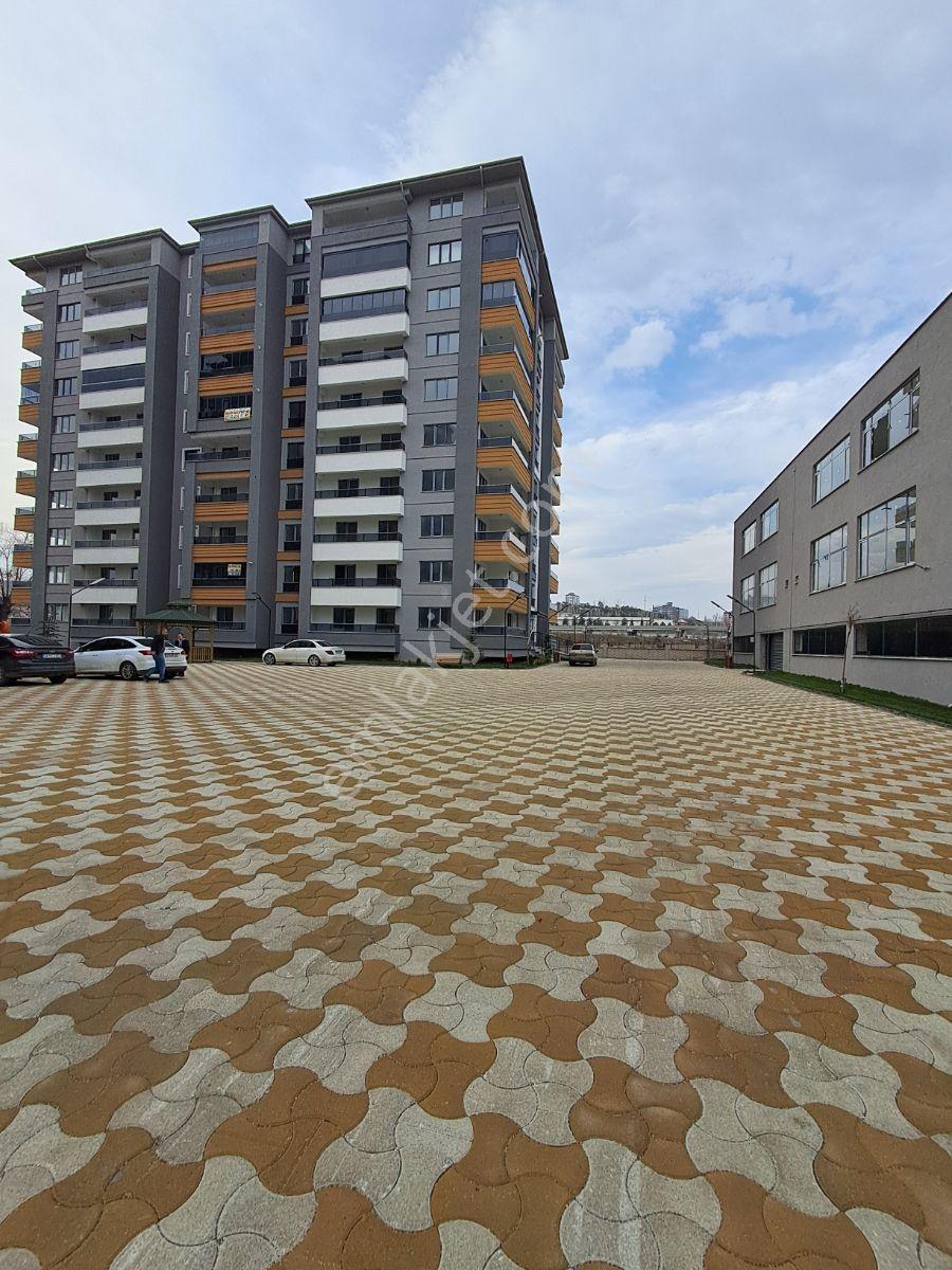 Özgürkentte Site İçi, Kapalı Garajlı, Kapalı Balkonlu Lüks 2+1