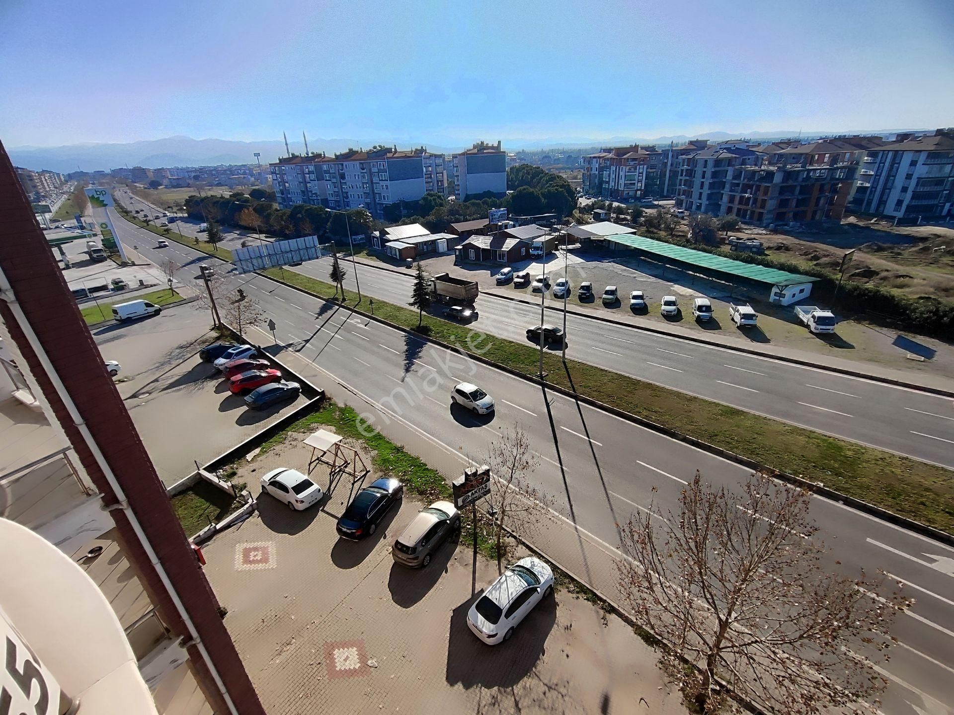 Kardeşten Edremitte Doğalgazlı Asansörlü Ara Kat Geniş 3+1 Daire - Görsel 2