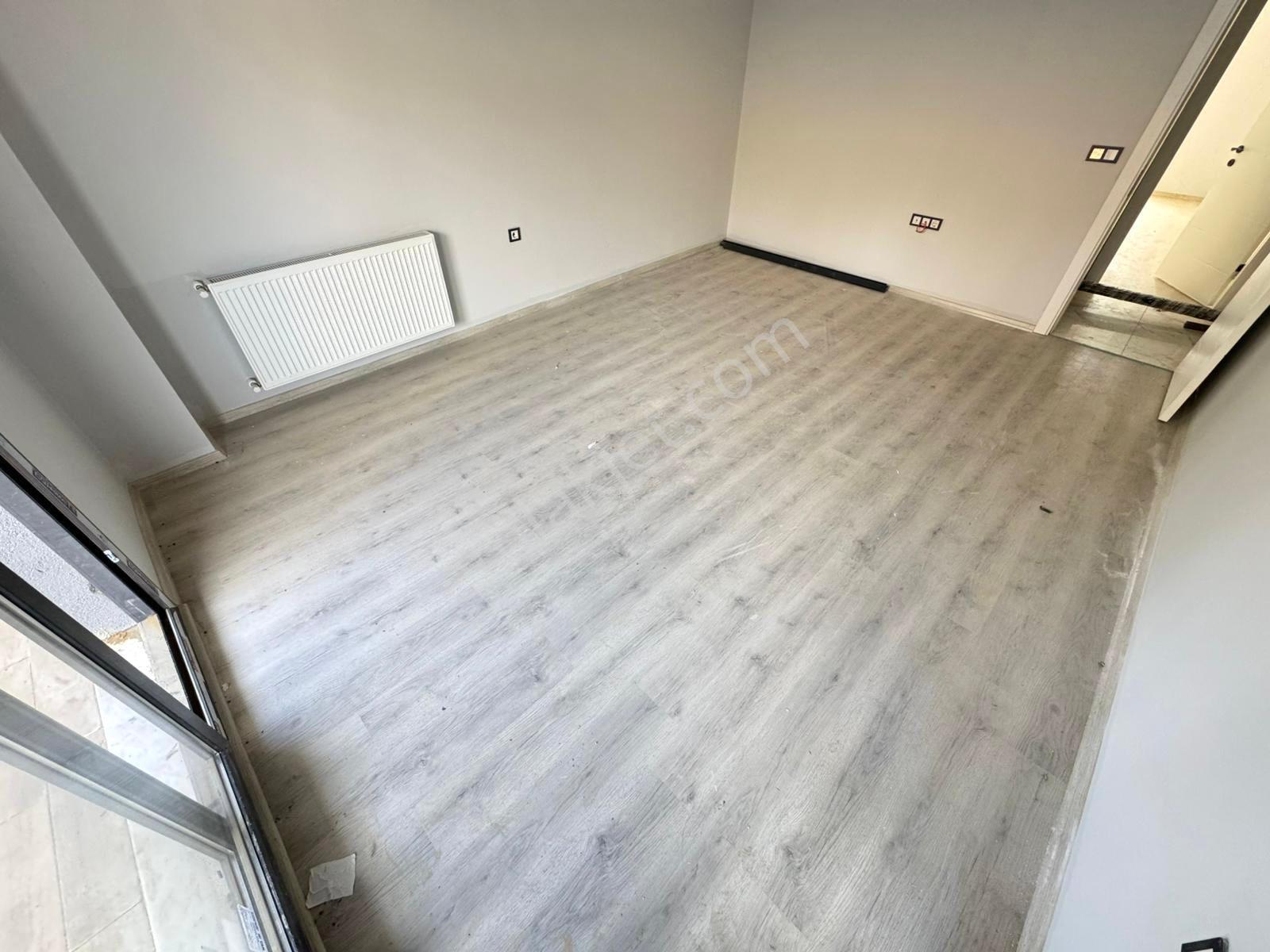 Home And Car'dan Edremite Ayrı Mutfaklı Ara Kat 2+1 Sıfır Daire - Görsel 6