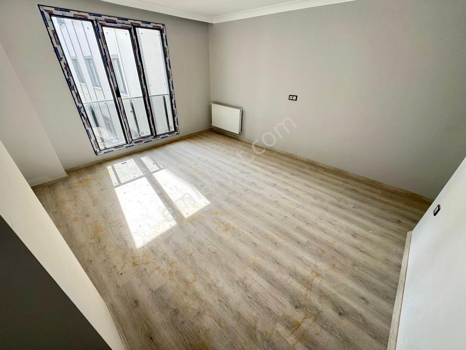 Home And Car'dan Edremite Ayrı Mutfaklı Ara Kat 2+1 Sıfır Daire - Görsel 13