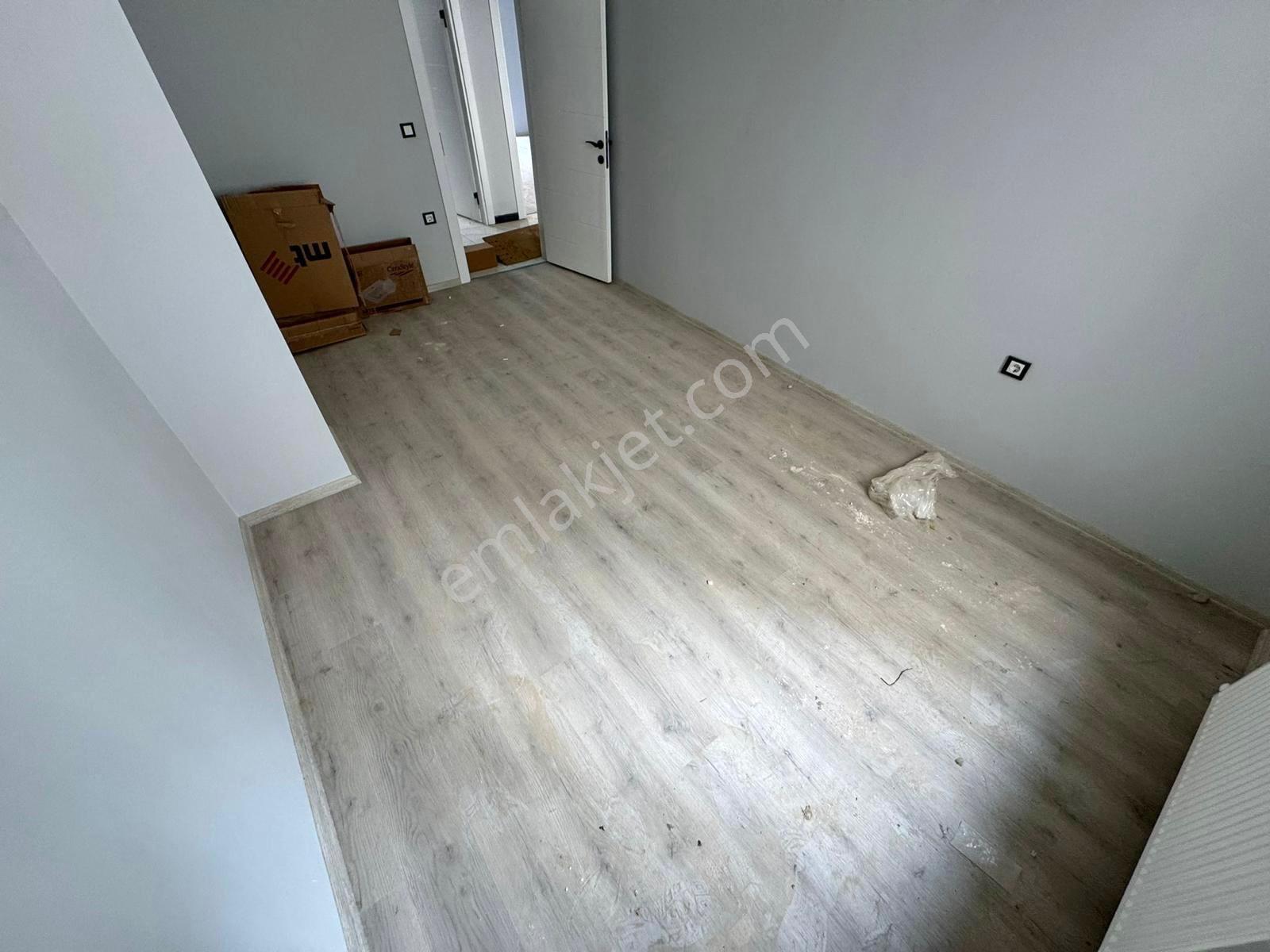 Home And Car'dan Edremite Ayrı Mutfaklı Ara Kat 2+1 Sıfır Daire - Görsel 15