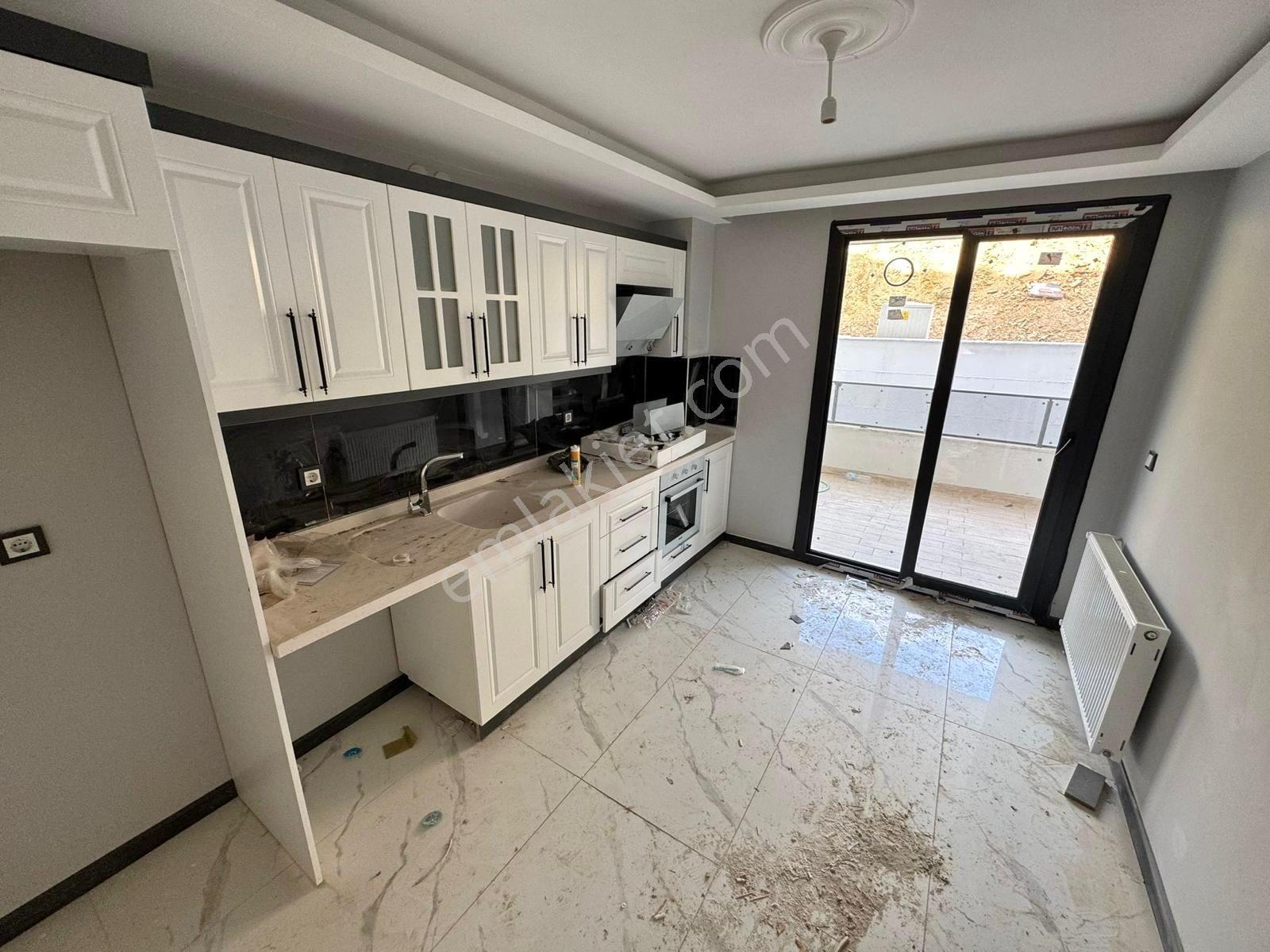 Home And Car'dan Edremite Ayrı Mutfaklı Ara Kat 2+1 Sıfır Daire - Görsel 4