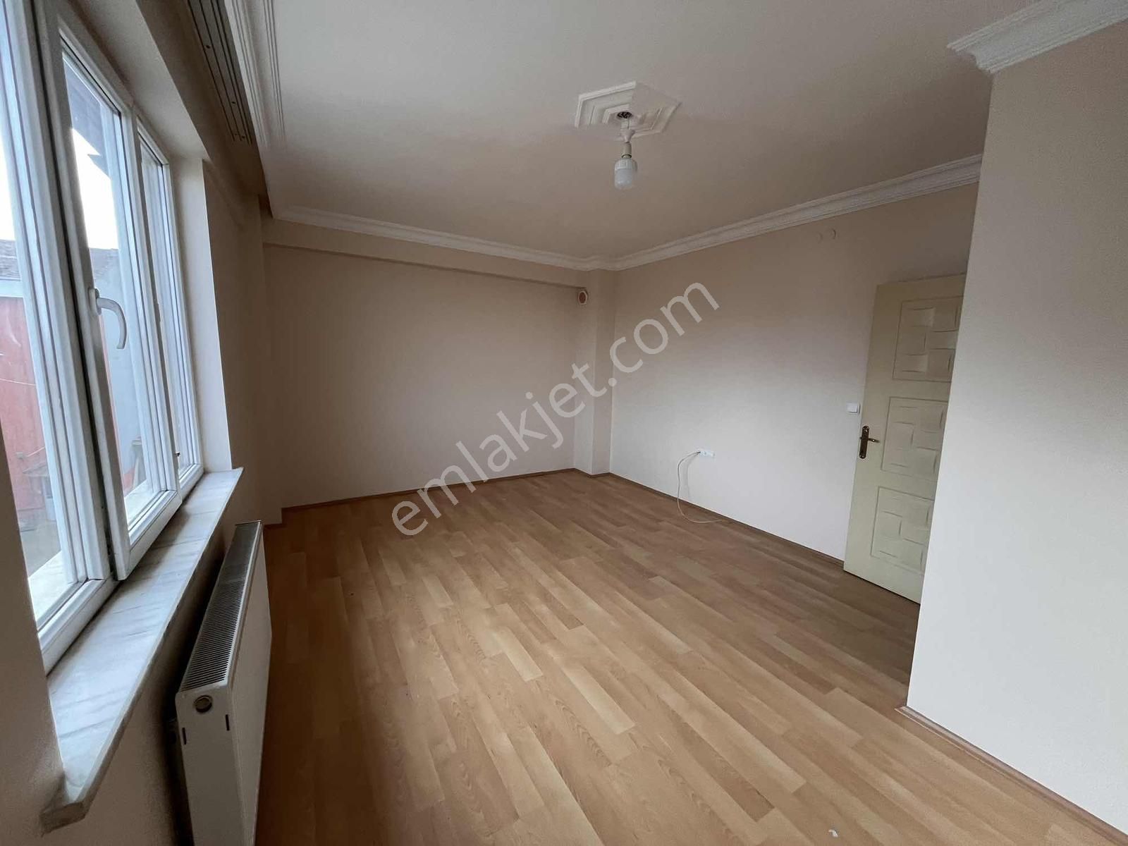 Eker'den Dilek Caddesine Albayrak Bulv. Çok Yakın Kiralık 2+1 - Görsel 20