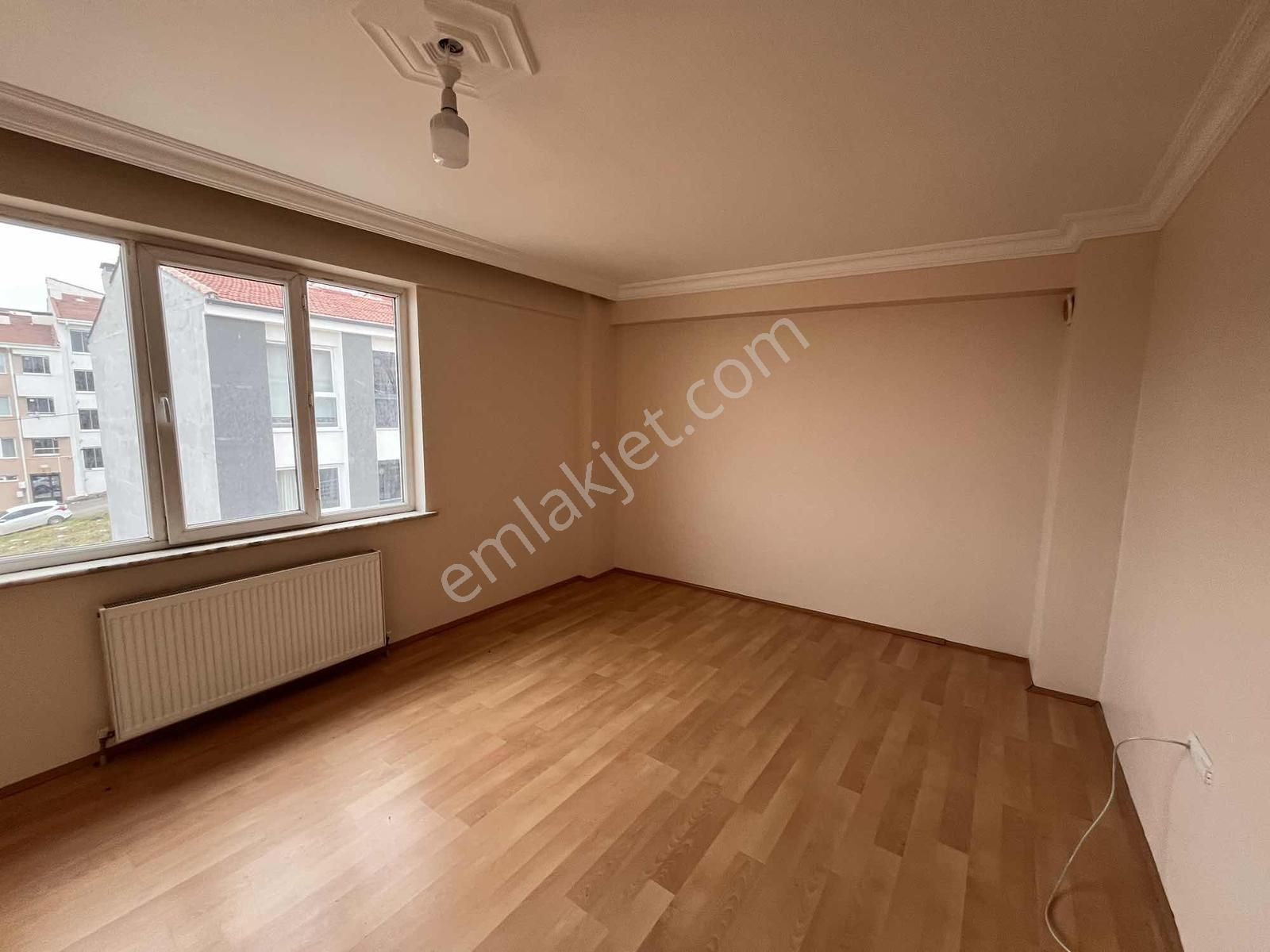 Eker'den Dilek Caddesine Albayrak Bulv. Çok Yakın Kiralık 2+1 - Görsel 10