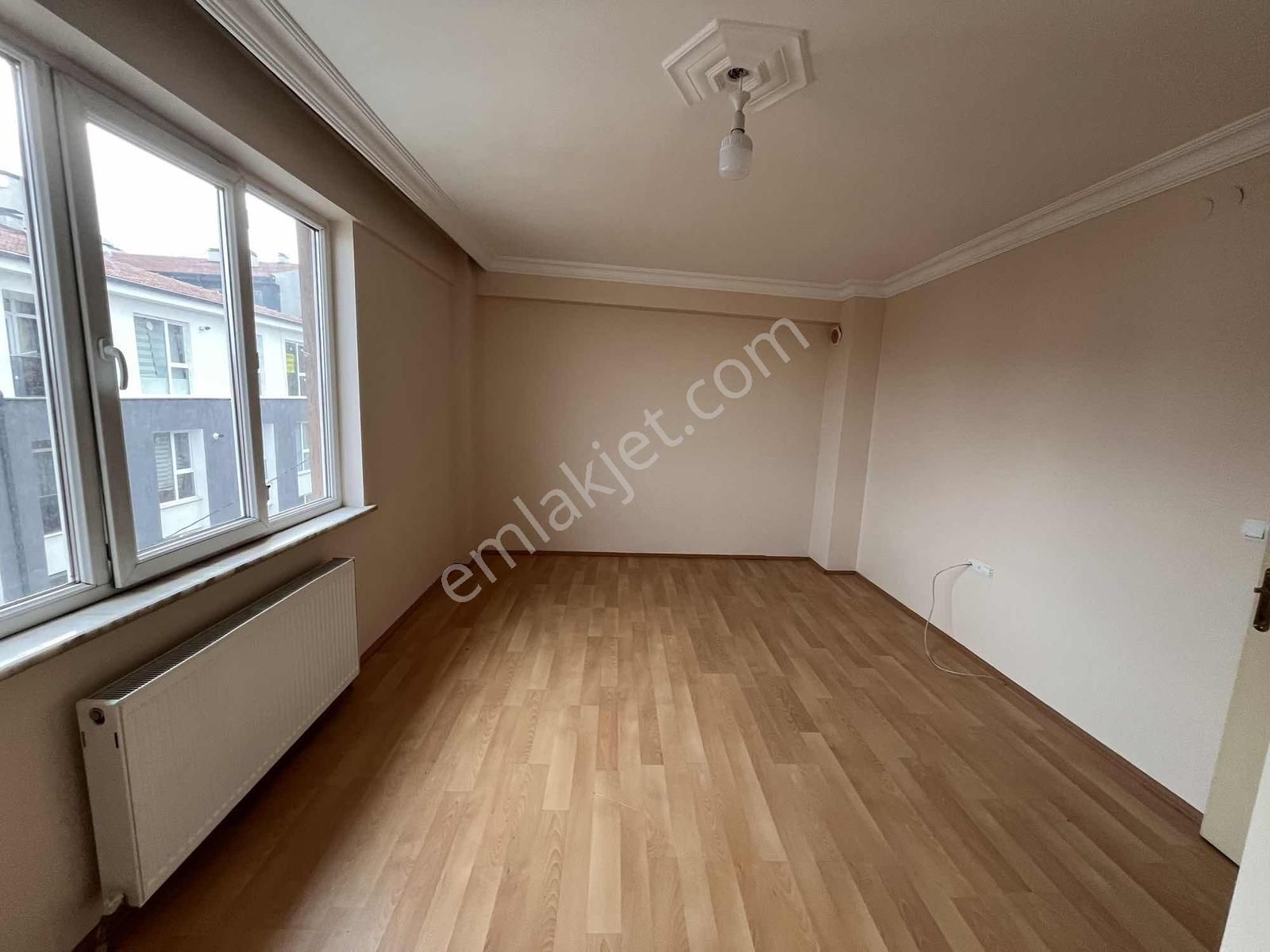 Eker'den Dilek Caddesine Albayrak Bulv. Çok Yakın Kiralık 2+1 - Görsel 18