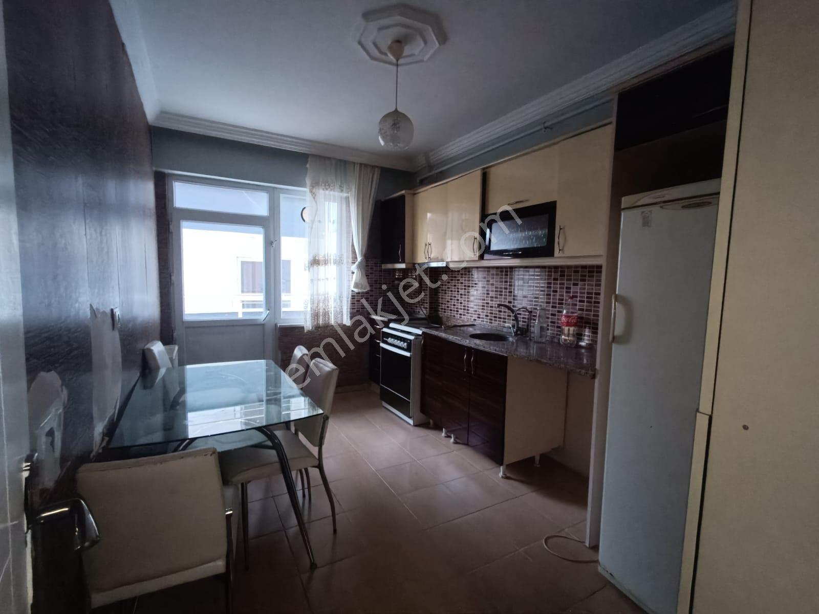 Çorlu Kemalettin Mah Satılık 2+1 On Yıllık Daire - Görsel 3