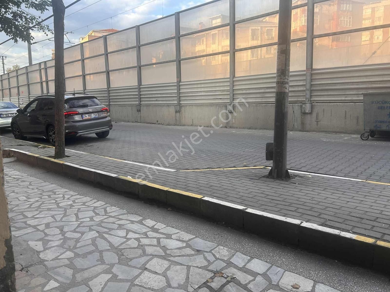 Fatih Mahallesinde Yatırımlık 300m2 Depolu Dükkan - Görsel 7