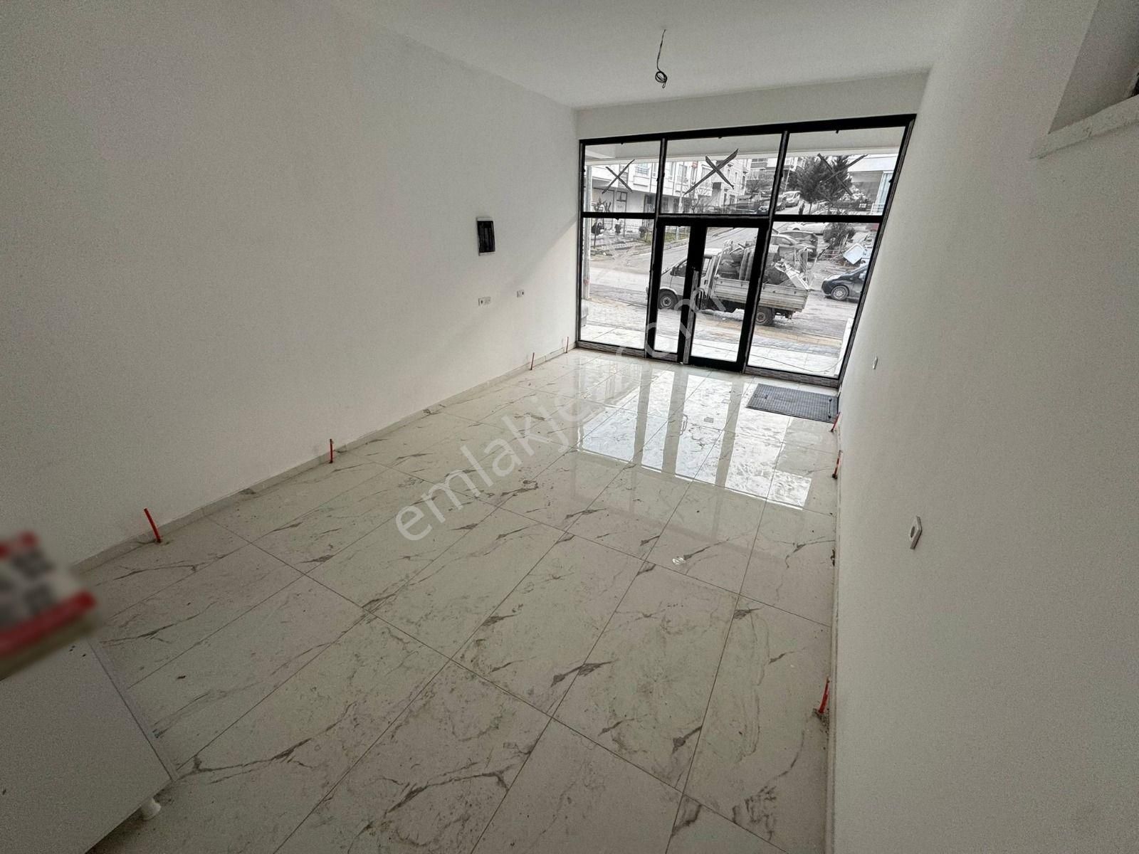 Karakeçili Cad. Üzeri 50m² Zemin + 20 M² Depolu Kiralık Dükkan - Görsel 3