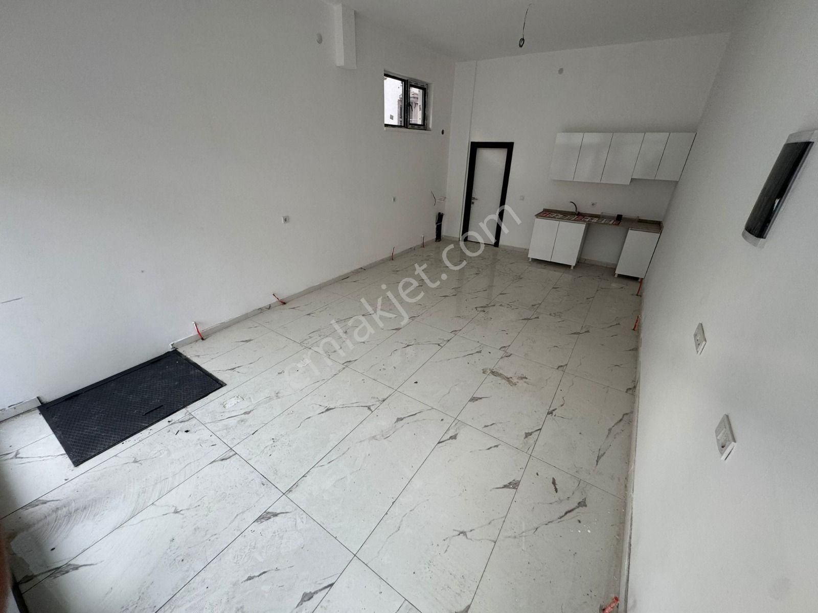 Karakeçili Cad. Üzeri 50m² Zemin + 20 M² Depolu Kiralık Dükkan - Görsel 7