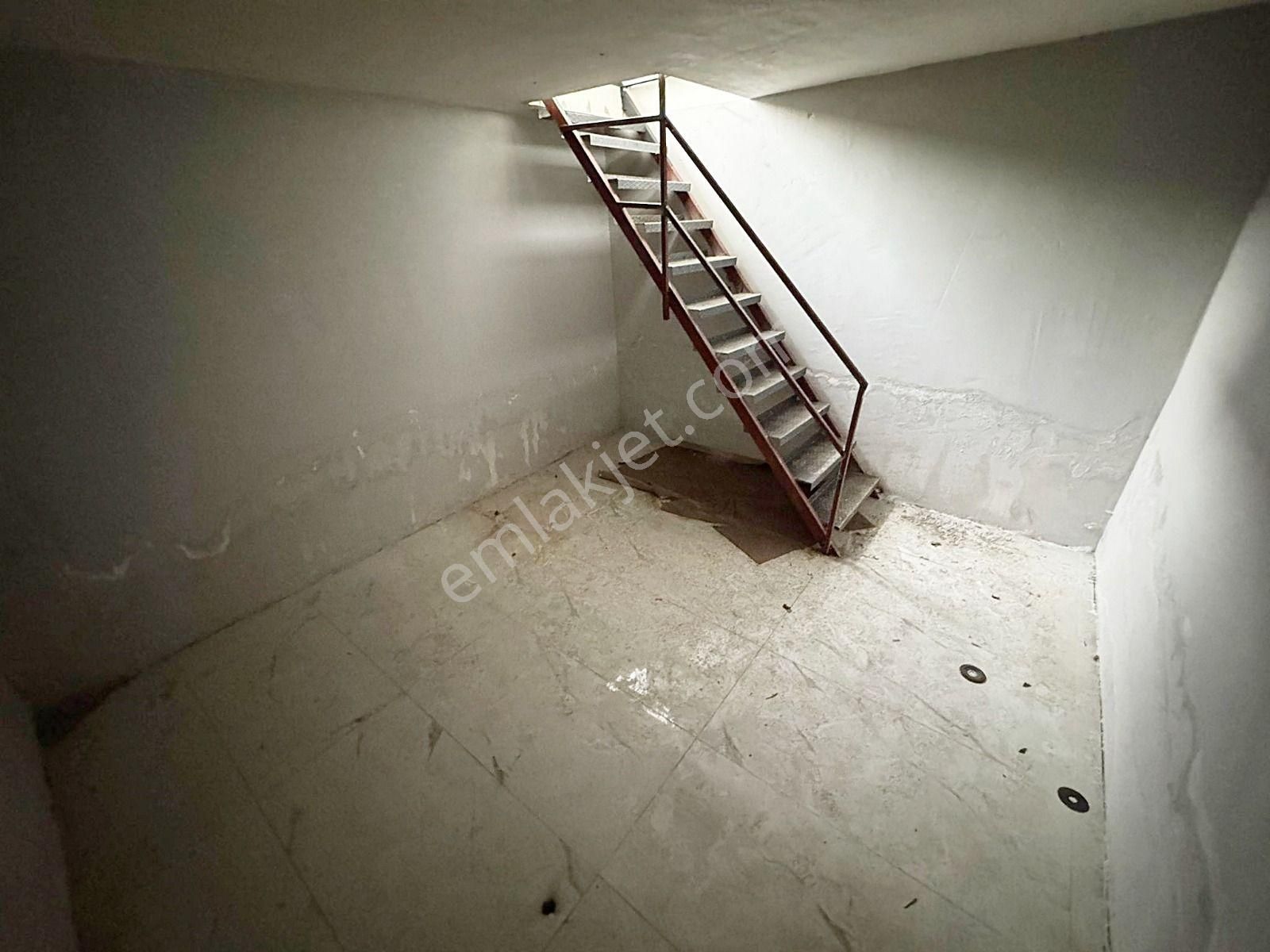 Karakeçili Cad. Üzeri 50m² Zemin + 20 M² Depolu Kiralık Dükkan - Görsel 5