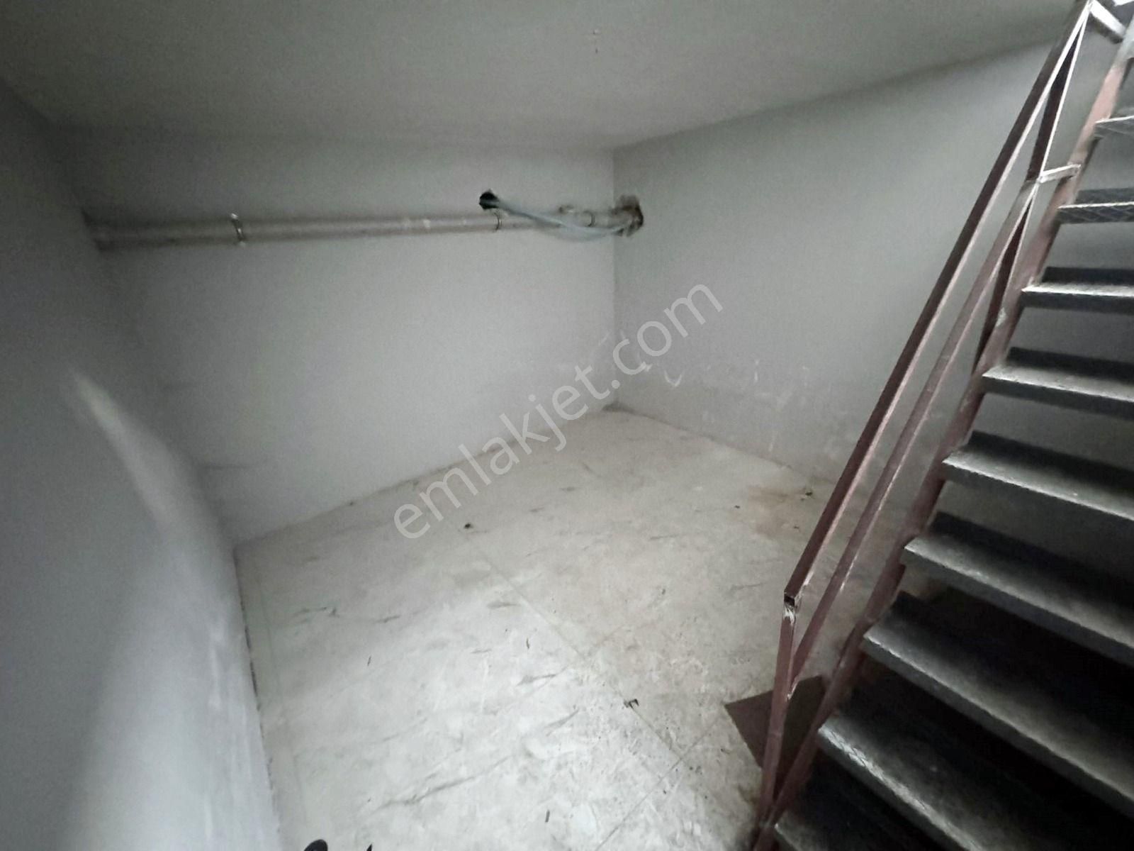 Karakeçili Cad. Üzeri 50m² Zemin + 20 M² Depolu Kiralık Dükkan - Görsel 10