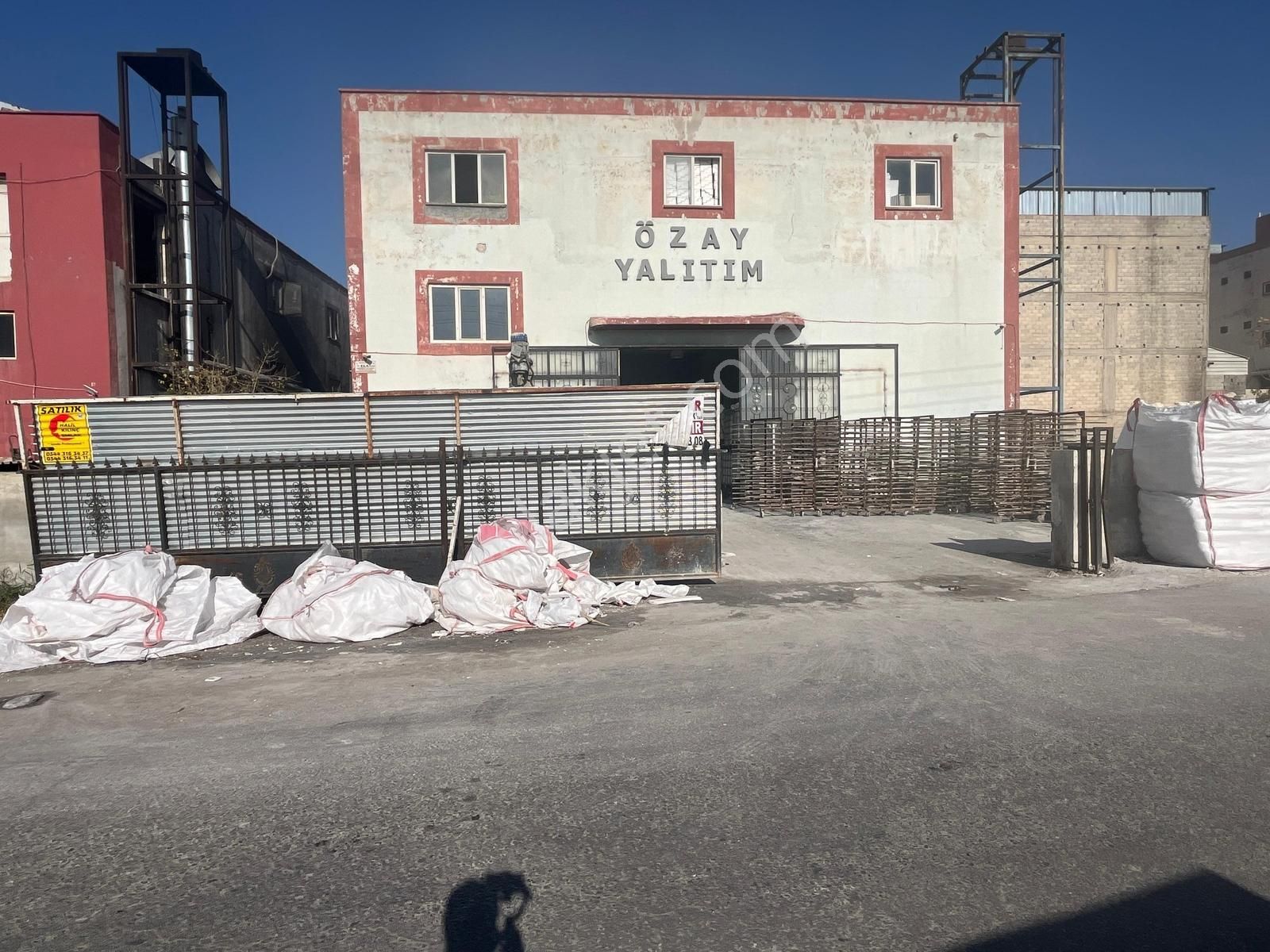 Kılınç Emlak'tan Gıdacılar Sitesinde Satılık 3 Katlı İmalathane