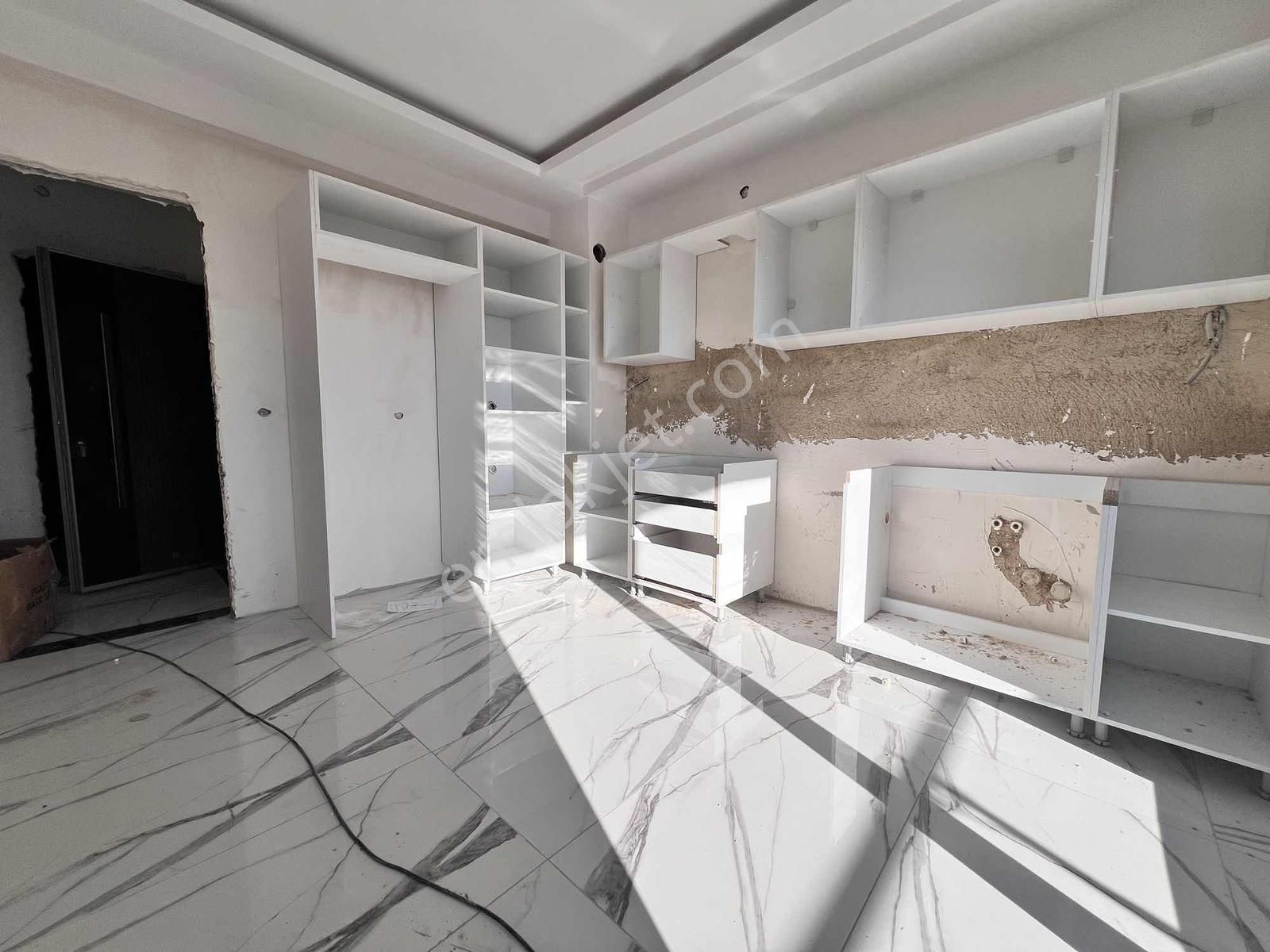 Antalya Çevreyoluna Cephe Önü Açık 3+1 Sıfır Satılık Daire