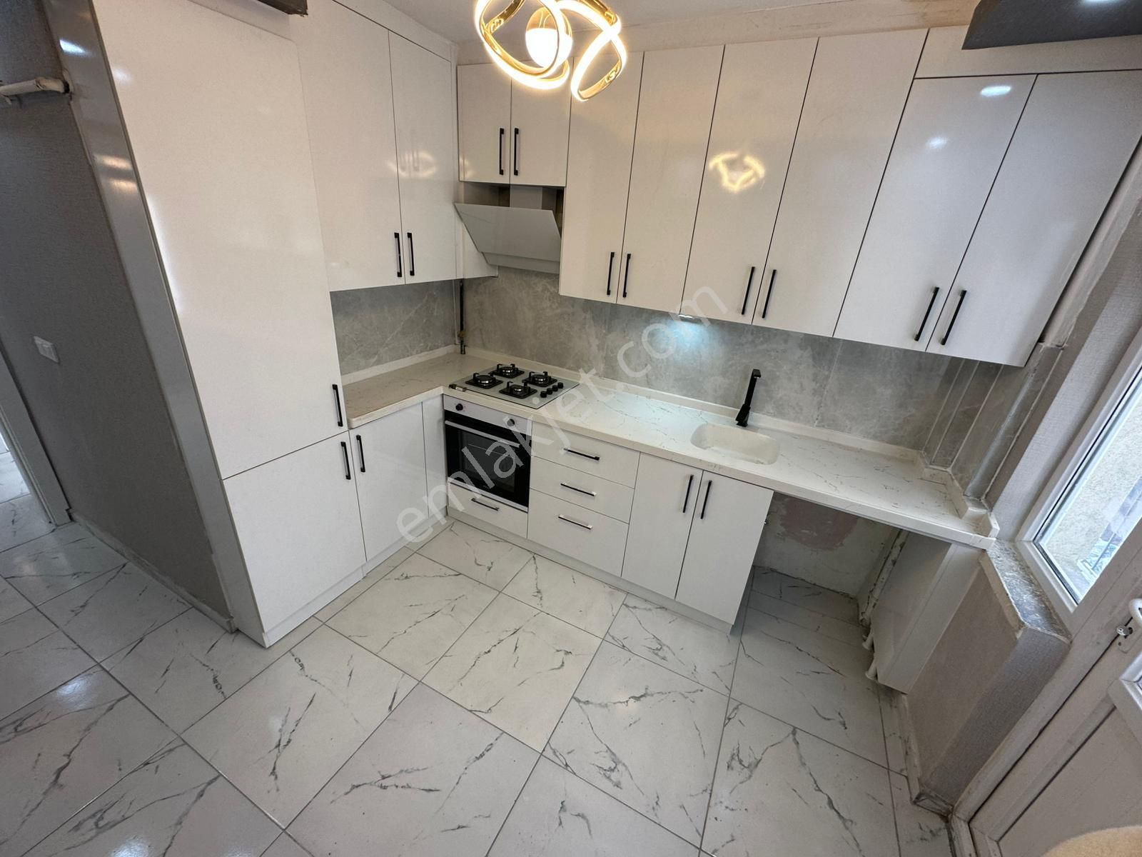 Hayal'den Plevne Mh^de Lüx Yapılı Ara Katta 3+1 Geniş Ön Cp. Kaçırılmaz Fiyatta - Görsel 3