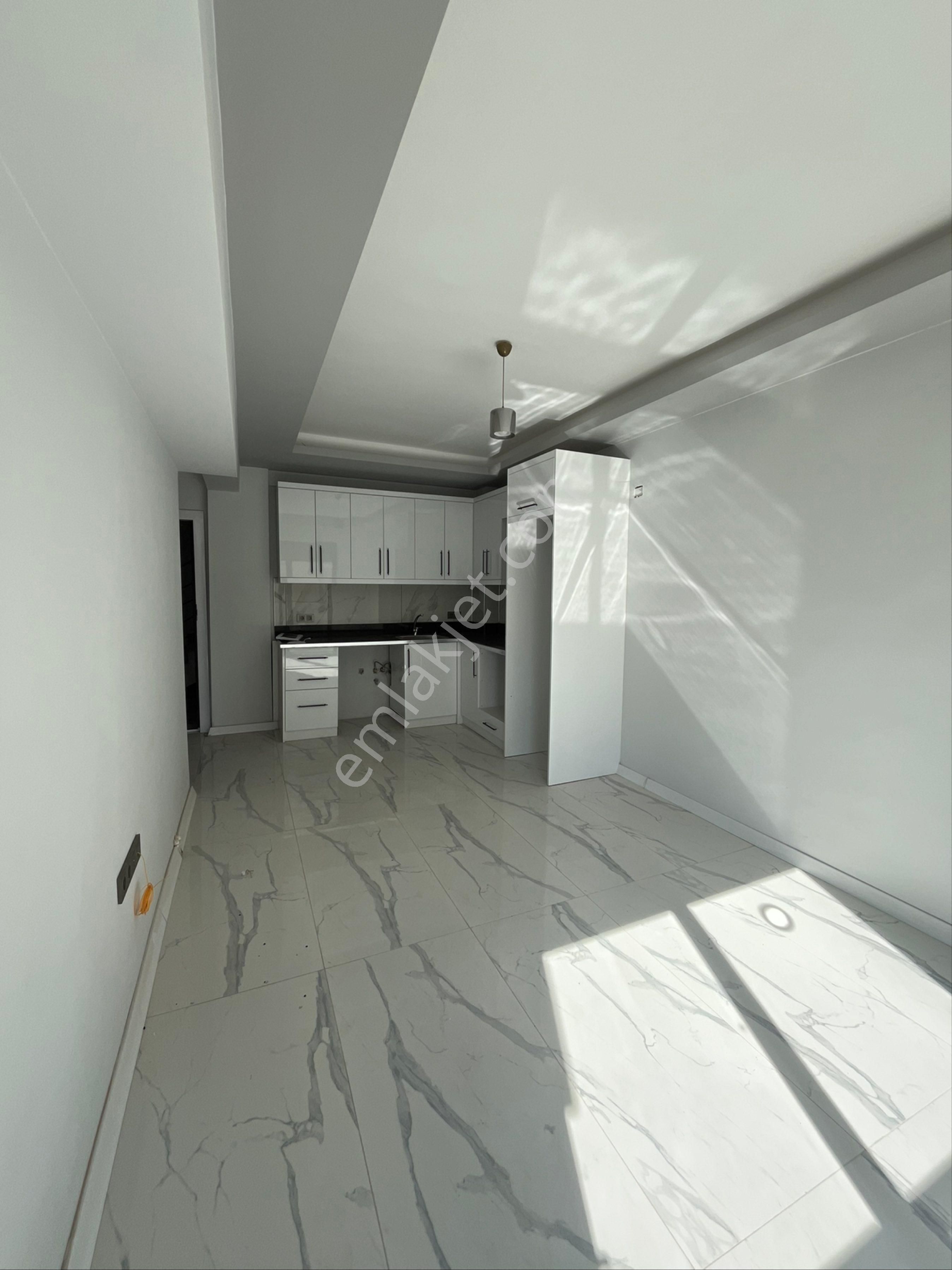 Kadriye Merkezde | 1+1 Yüksek Giriş | Balkonlu | Elektrikli Panjur | Geniş & Ferah - Görsel 13