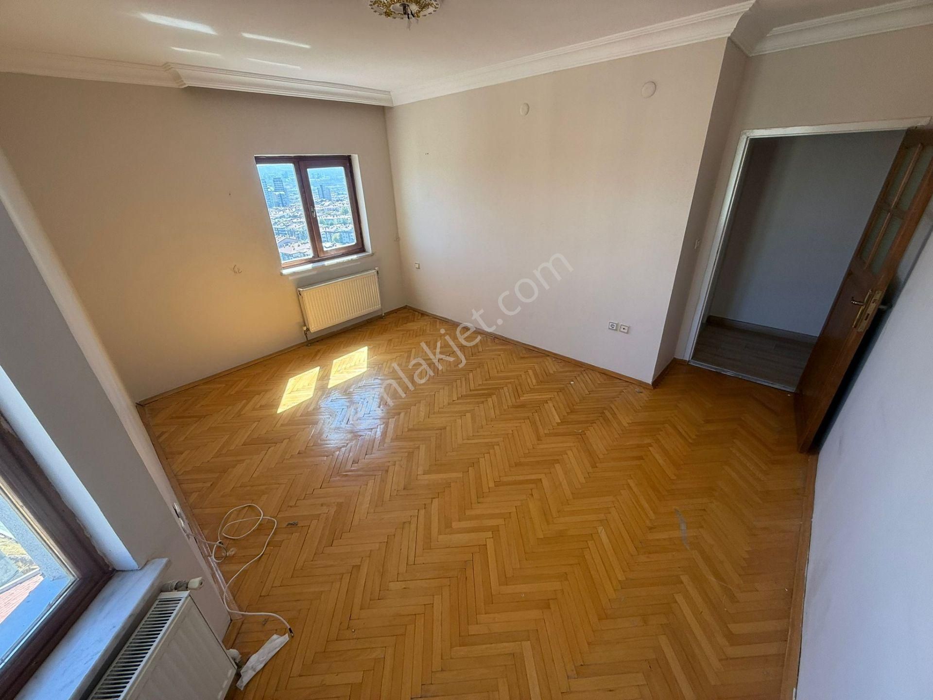 Etlik Mah.cadde Üzeri Ankara Manzaralı Merkezi Konumda Site Dairesi 3+1 - Görsel 24