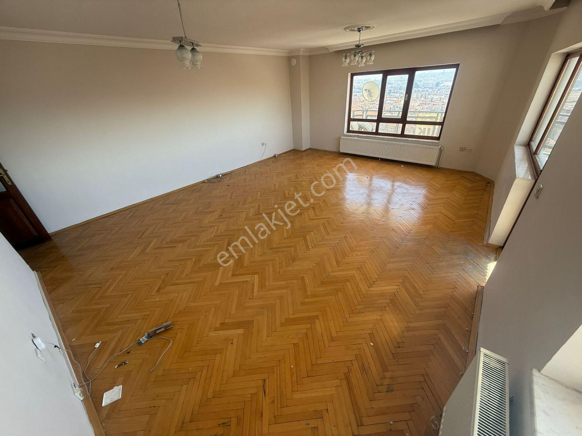 Etlik Mah.cadde Üzeri Ankara Manzaralı Merkezi Konumda Site Dairesi 3+1 - Görsel 11