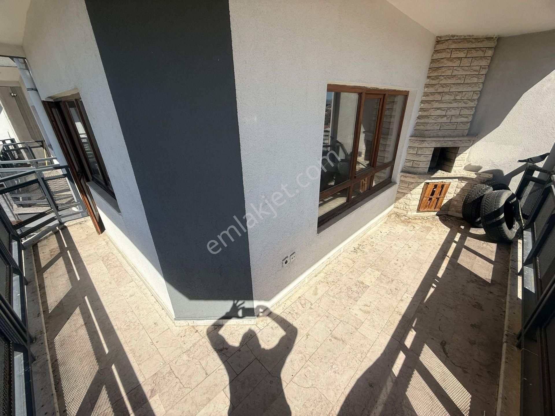 Etlik Mah.cadde Üzeri Ankara Manzaralı Merkezi Konumda Site Dairesi 3+1 - Görsel 29