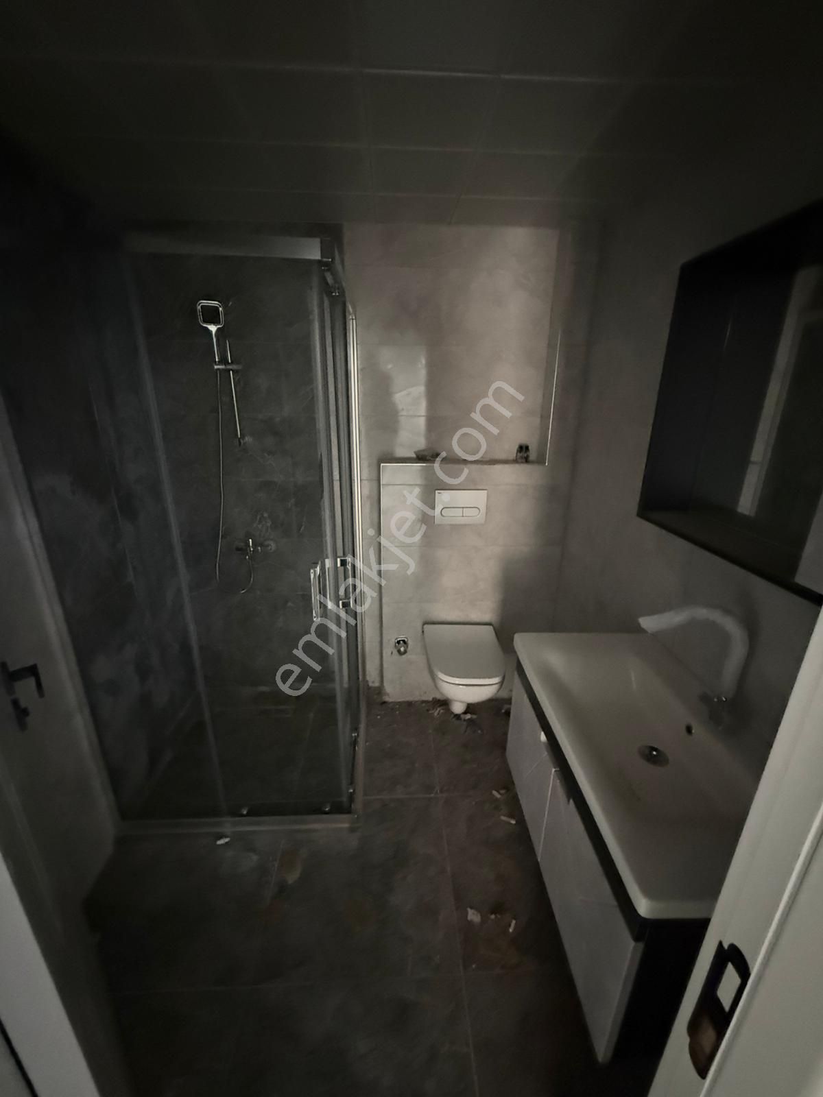 Vatan'dan Bağlarbaşı'nda Cadde Yakını Sıfır Binada Orta Kat Megalüks Yapılı 2+1 Satılık Daire - Görsel 16